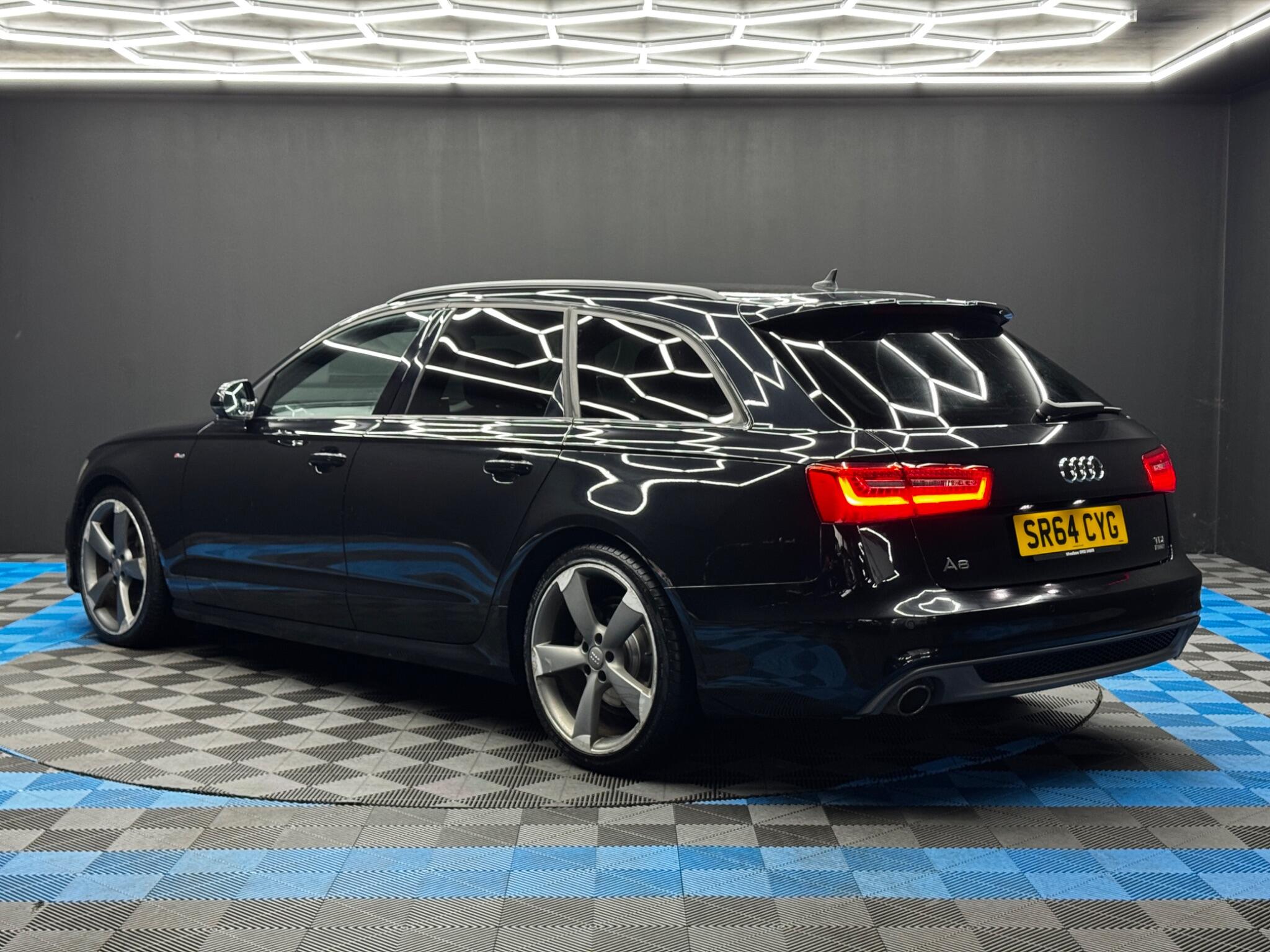 Audi A6 Avant 2.0 TDI ultra Black Edition S Tronic Euro 6 (s/s) 5dr 5dr Automatic 2025