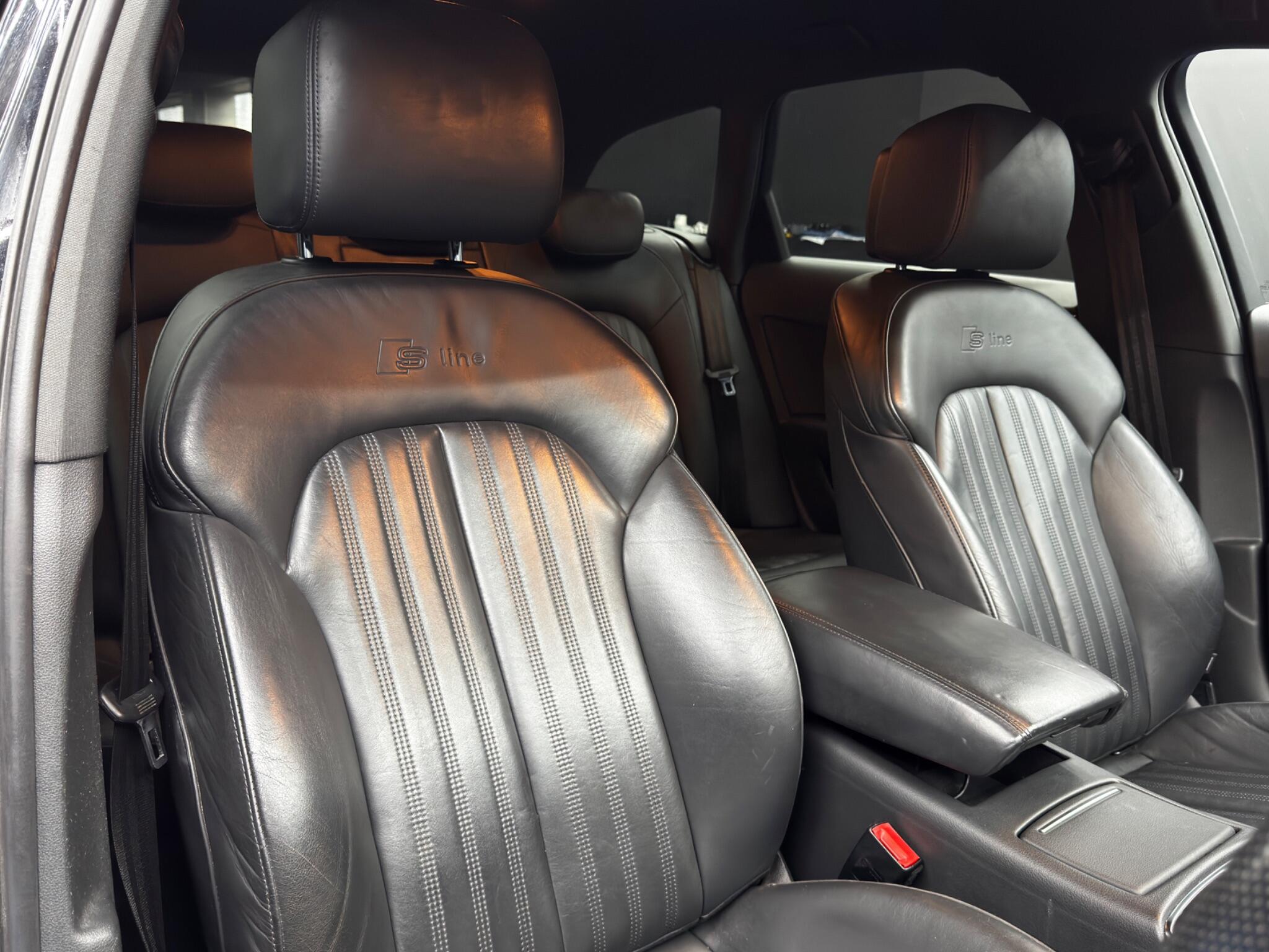 Audi A6 Avant 2.0 TDI ultra Black Edition S Tronic Euro 6 (s/s) 5dr 5dr Automatic 2025