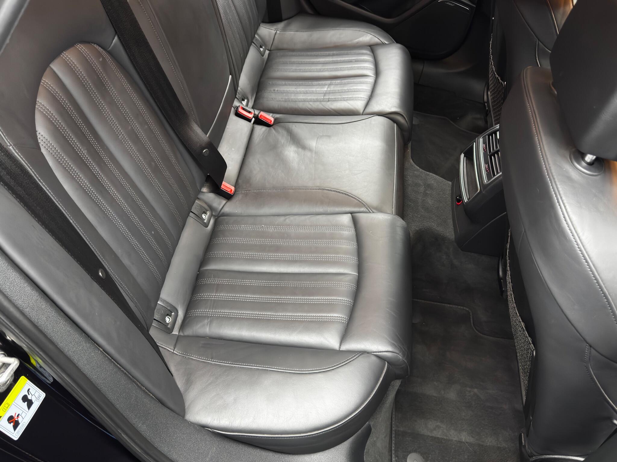 Audi A6 Avant 2.0 TDI ultra Black Edition S Tronic Euro 6 (s/s) 5dr 5dr Automatic 2025