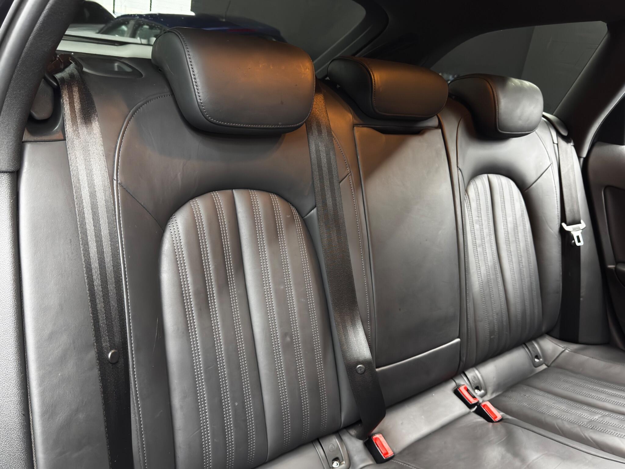 Audi A6 Avant 2.0 TDI ultra Black Edition S Tronic Euro 6 (s/s) 5dr 5dr Automatic 2025