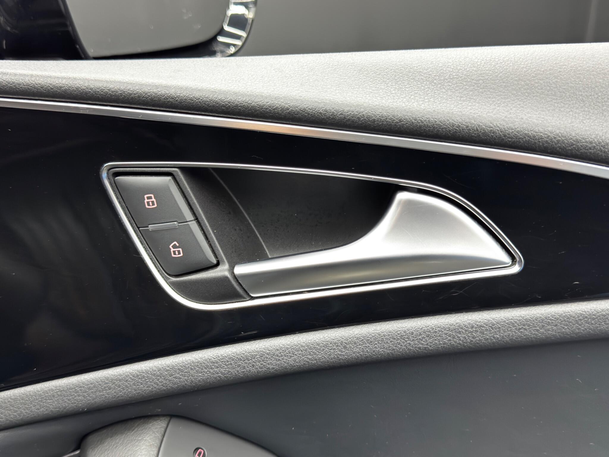 Audi A6 Avant 2.0 TDI ultra Black Edition S Tronic Euro 6 (s/s) 5dr 5dr Automatic 2025