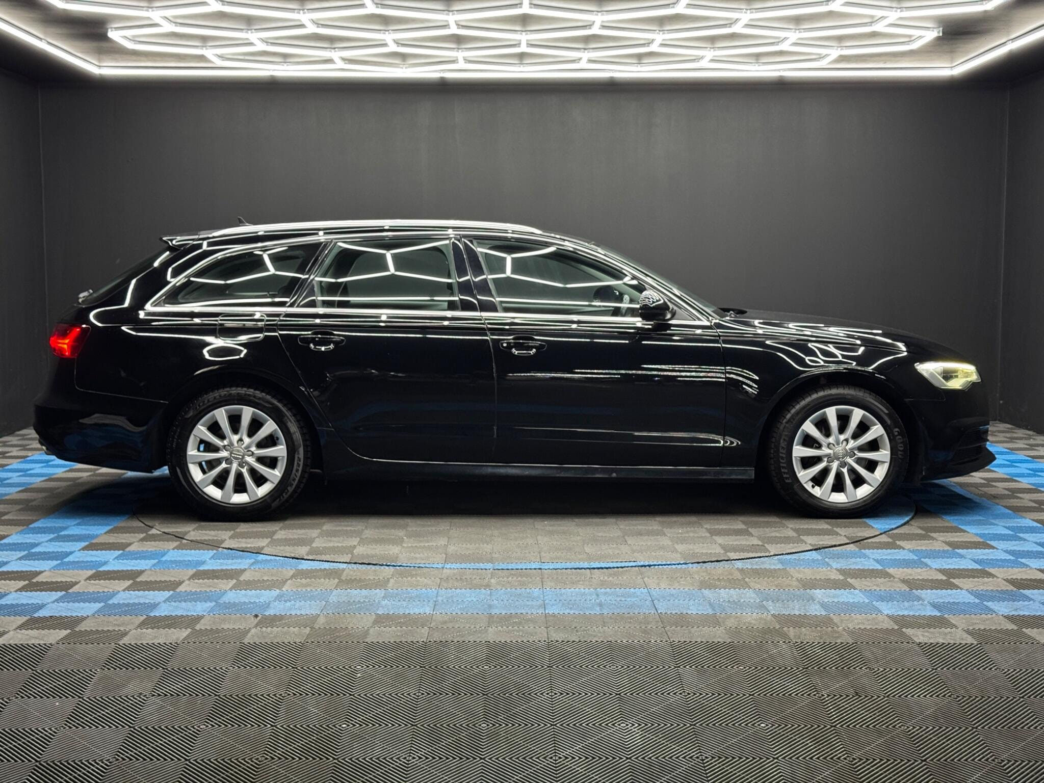 Audi A6 Avant 2.0 TDI ultra SE Executive S Tronic Euro 6 (s/s) 5dr 5dr Automatic 2026