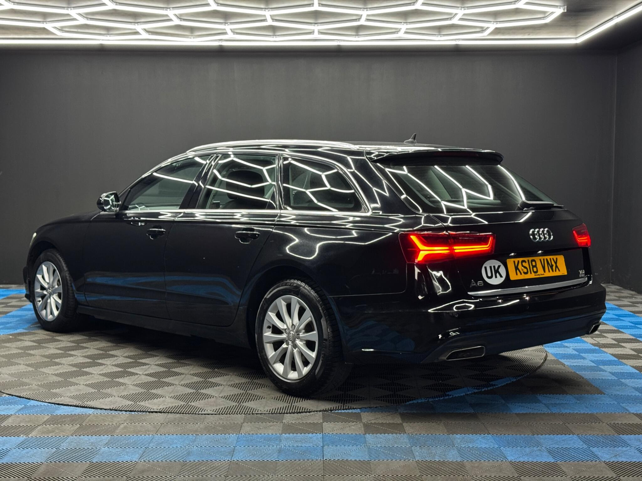 Audi A6 Avant 2.0 TDI ultra SE Executive S Tronic Euro 6 (s/s) 5dr 5dr Automatic 2026