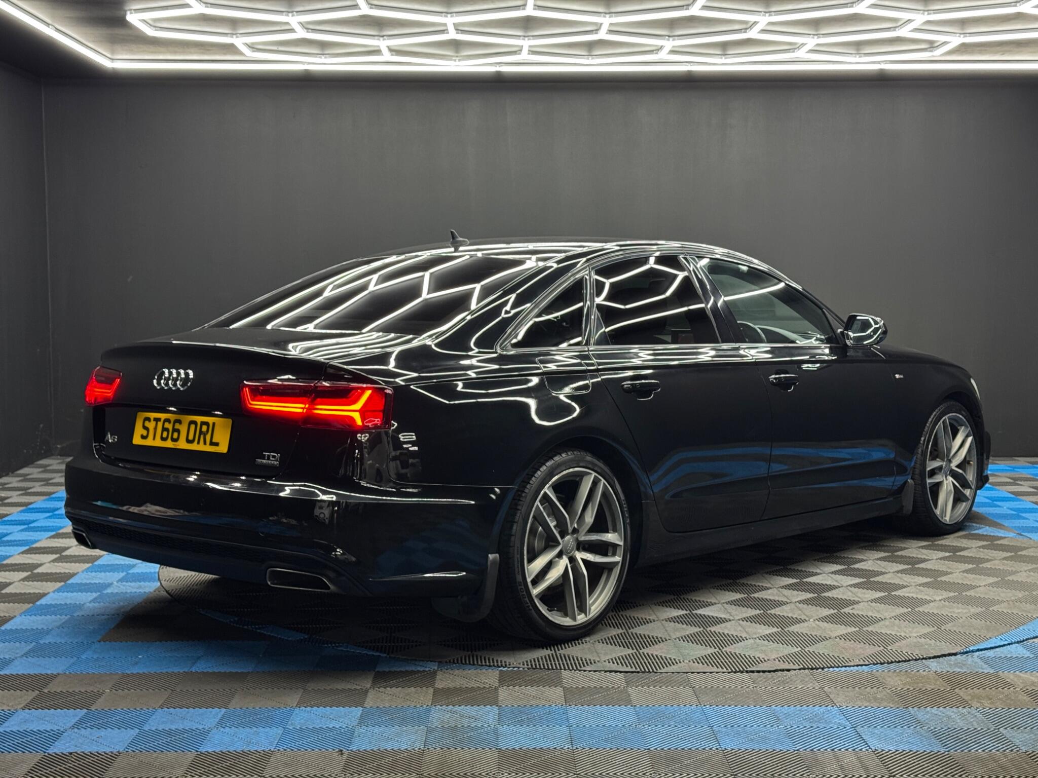 Audi A6 Saloon 2.0 TDI Black Edition S Tronic quattro Euro 6 (s/s) 4dr 4dr Automatic 2026