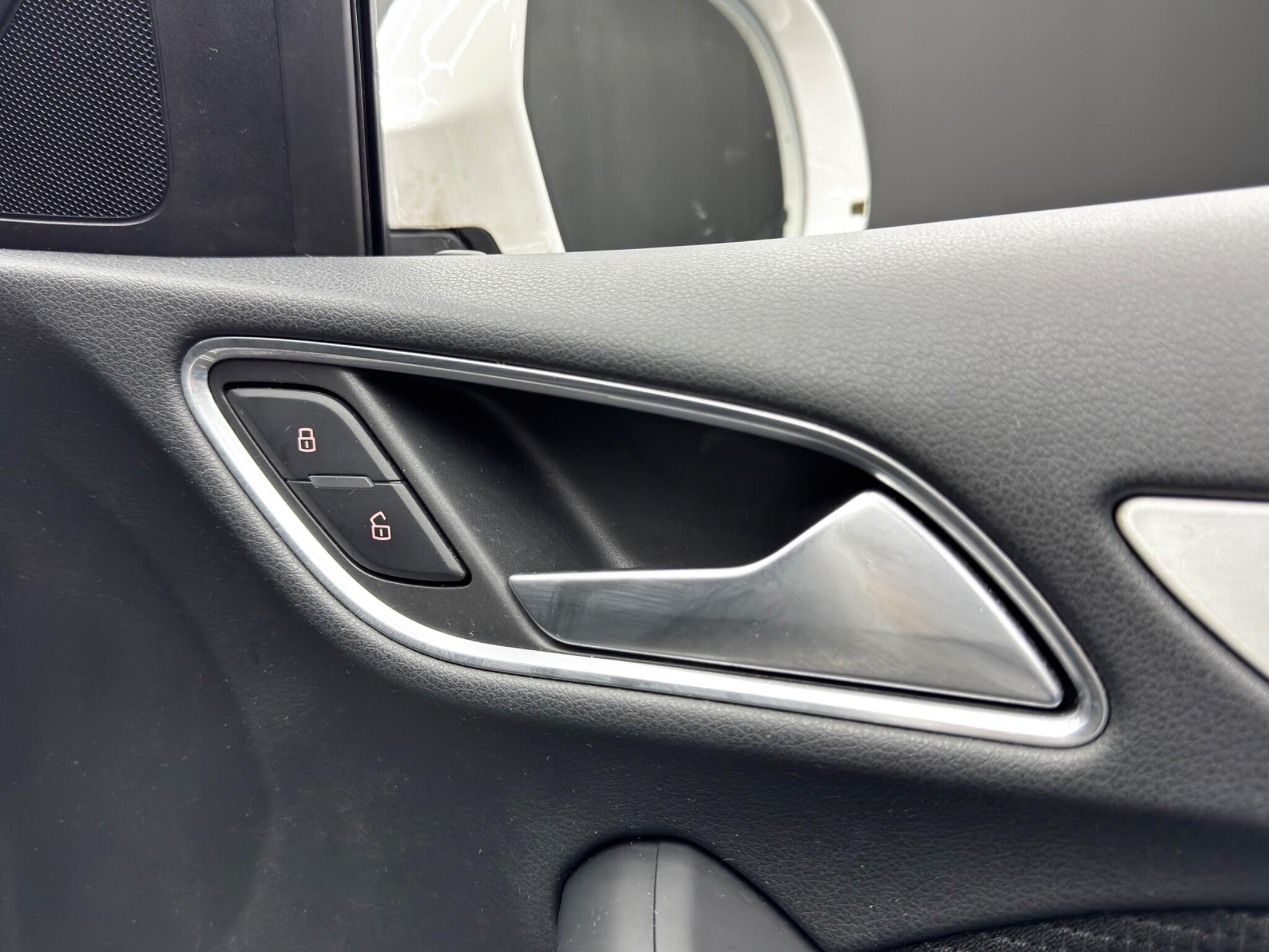 Audi Q3 2.0 TDI S line Edition SUV 5dr Diesel Manual quattro Euro 6 (s/s) (150 ps) 5dr Manual 2025