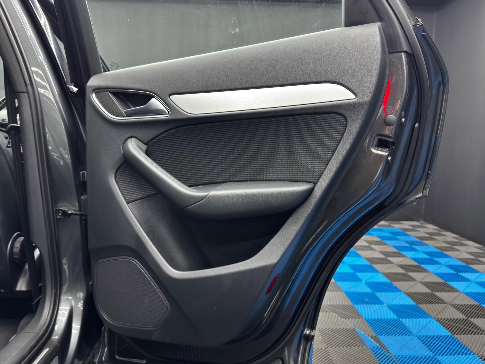 Audi Q3 2.0 TDI S line Euro 6 (s/s) 5dr (Nav) 5dr Manual 2025