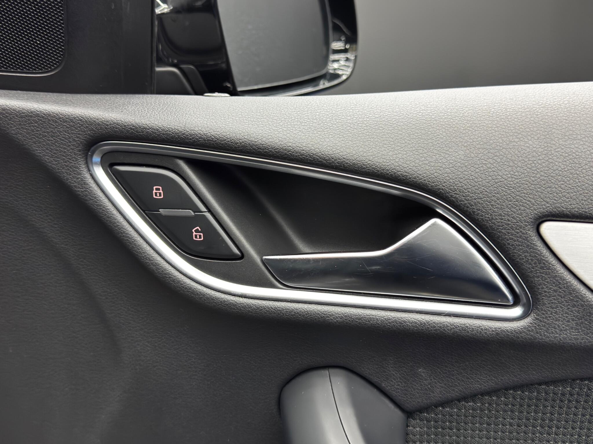 Audi Q3 2.0 TDI S line quattro Euro 6 (s/s) 5dr 5dr Manual 2025