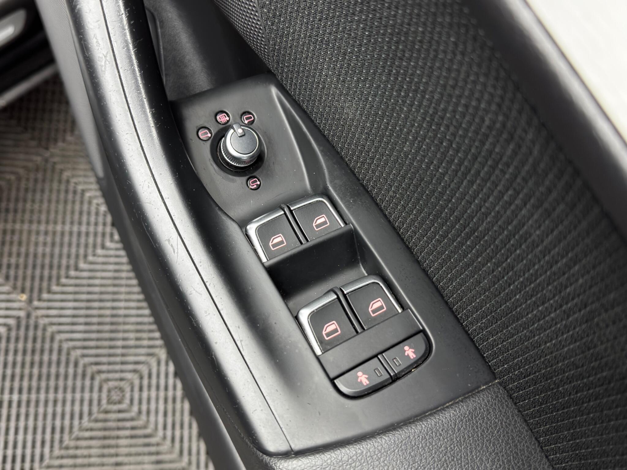 Audi Q3 2.0 TDI S line quattro Euro 6 (s/s) 5dr 5dr Manual 2025