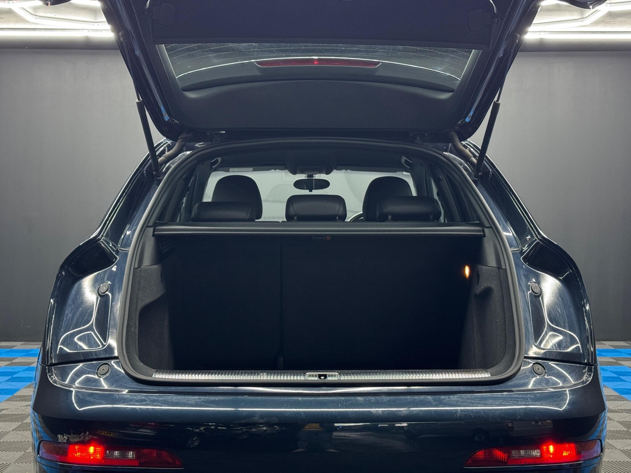 Audi Q3 2.0 TDI S line S Tronic quattro Euro 5 (s/s) 5dr 5dr Automatic 2026