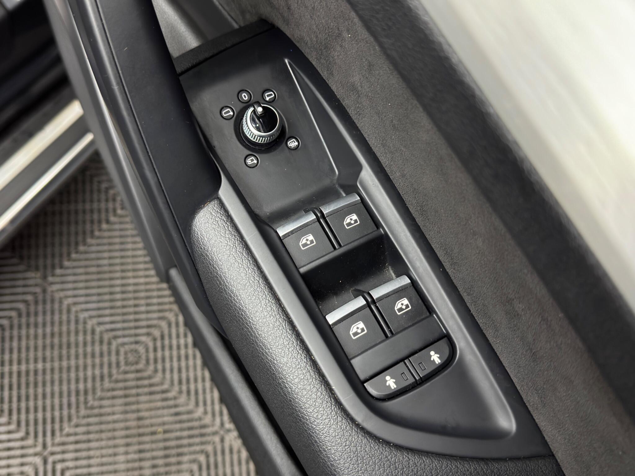 Audi Q5 2.0 TDI S line S Tronic quattro Euro 6 (s/s) 5dr 5dr Automatic 2026