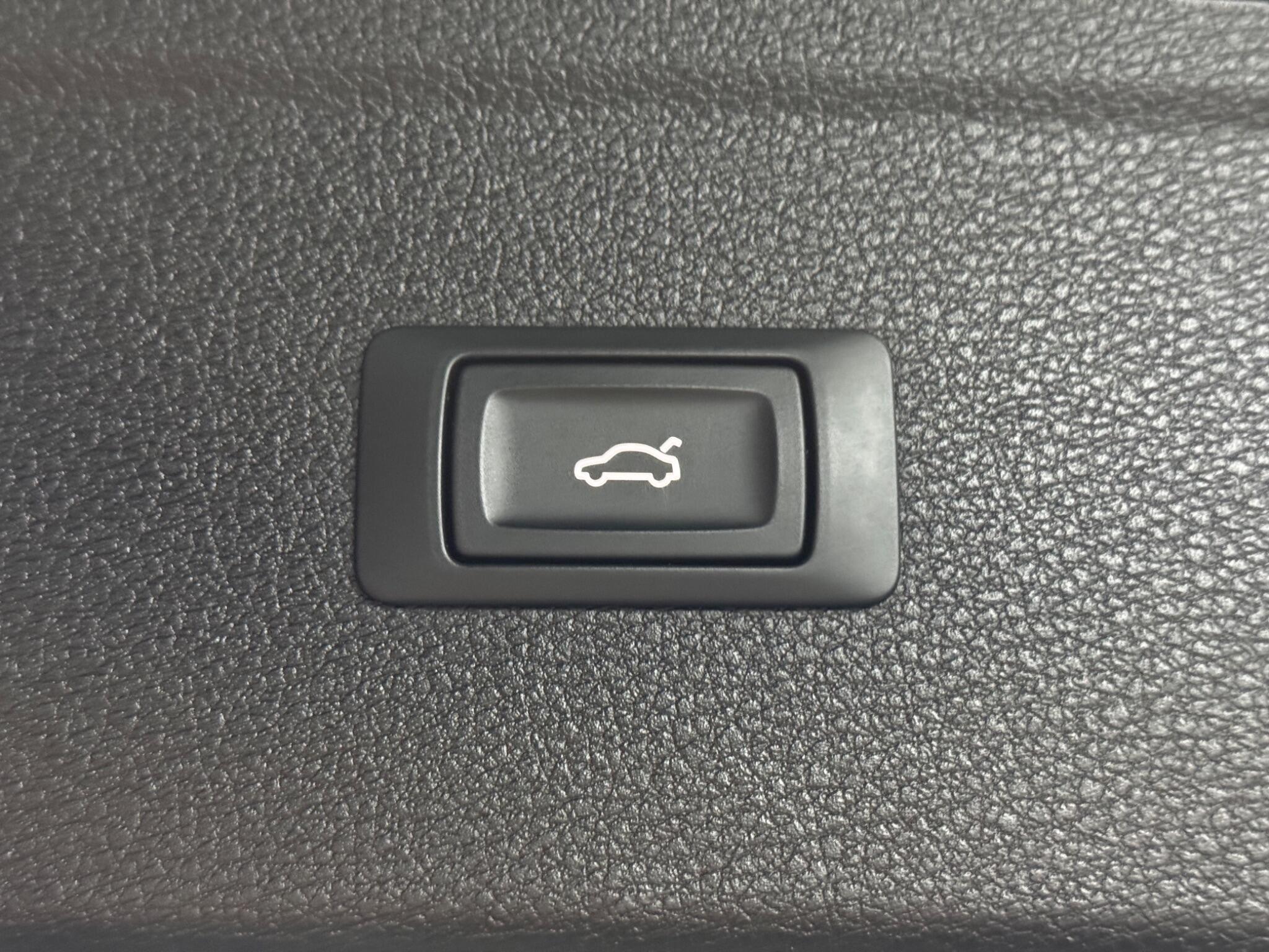 Audi Q5 2.0 TDI S line S Tronic quattro Euro 6 (s/s) 5dr 5dr Automatic 2026