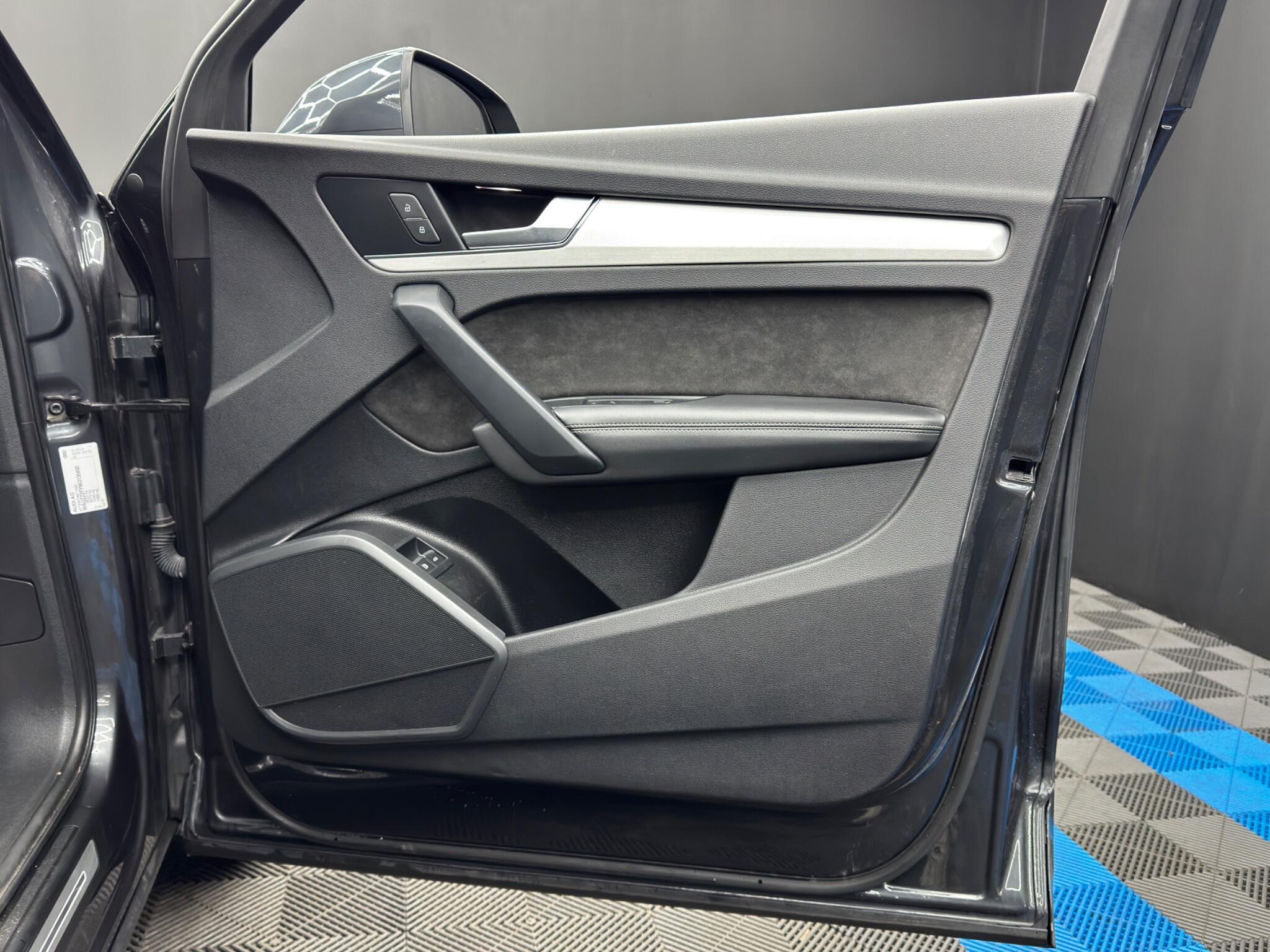 Audi Q5 2.0 TFSIe 55 S line Competition S Tronic quattro Euro 6 (s/s) 5dr 14.1kWh 5dr Automatic 2026