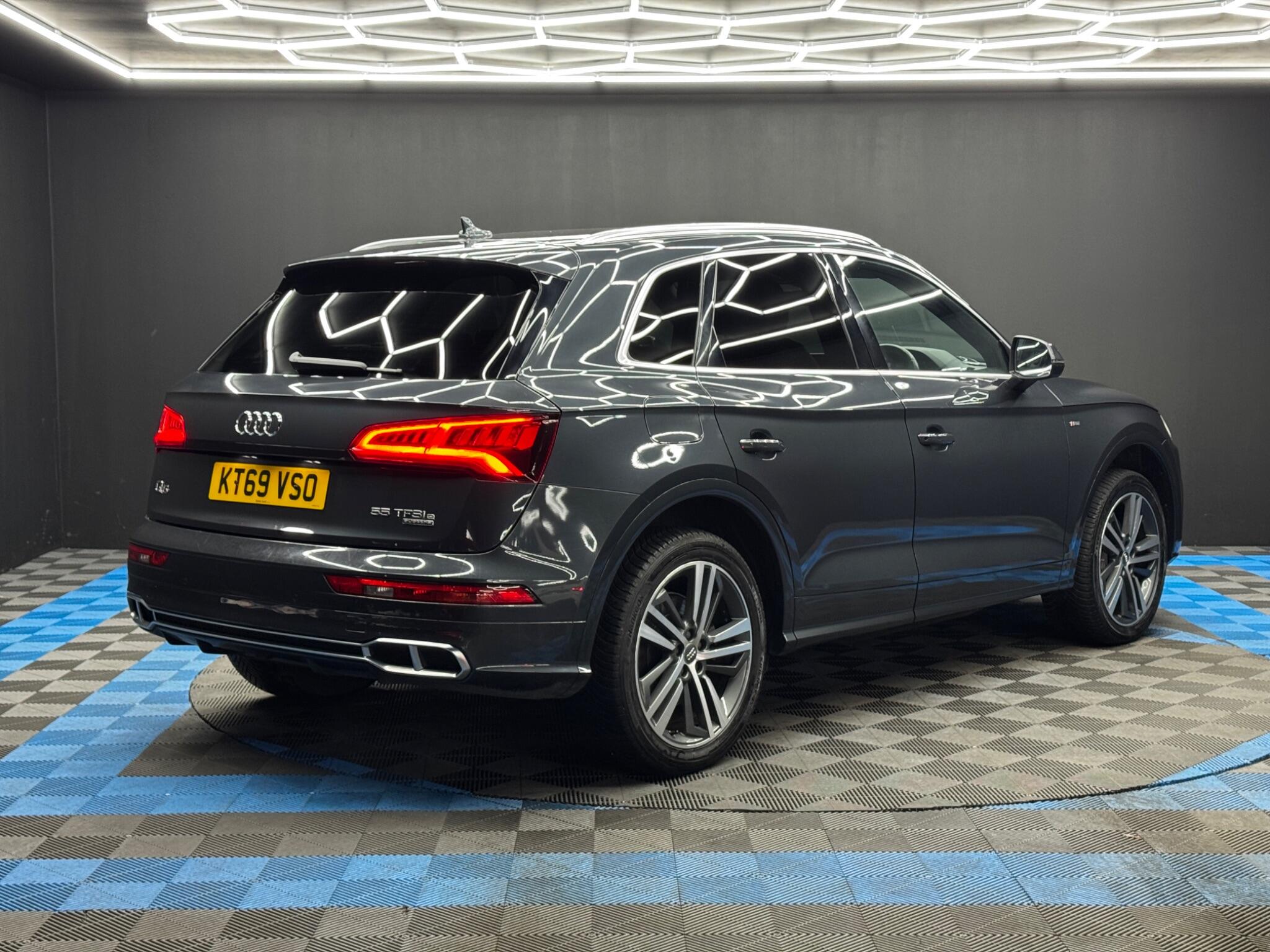 Audi Q5 2.0 TFSIe 55 S line Competition S Tronic quattro Euro 6 (s/s) 5dr 14.1kWh 5dr Automatic 2026