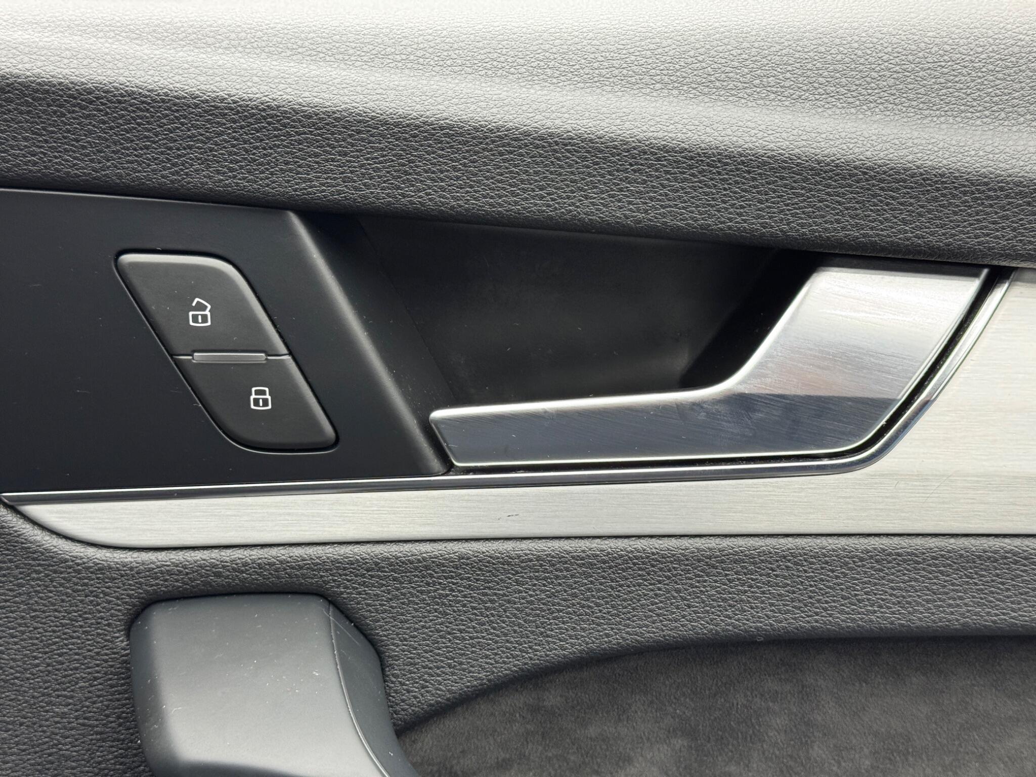 Audi Q5 2.0 TFSIe 55 S line Competition S Tronic quattro Euro 6 (s/s) 5dr 14.1kWh 5dr Automatic 2026