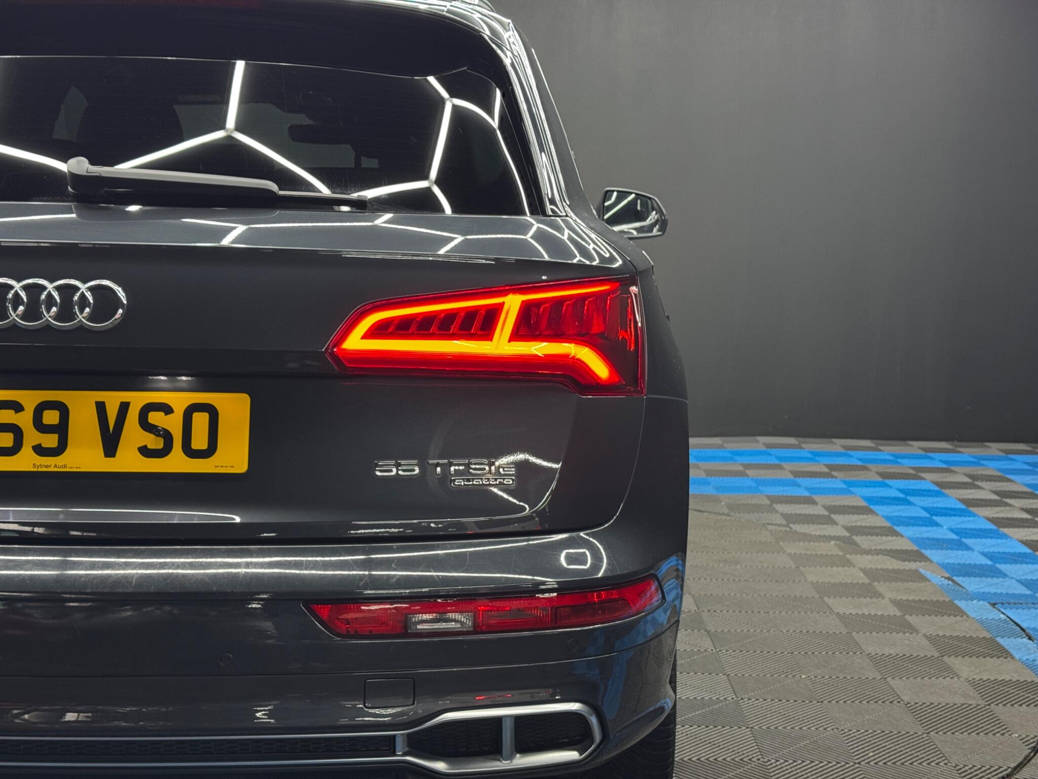 Audi Q5 2.0 TFSIe 55 S line Competition S Tronic quattro Euro 6 (s/s) 5dr 14.1kWh 5dr Automatic 2026