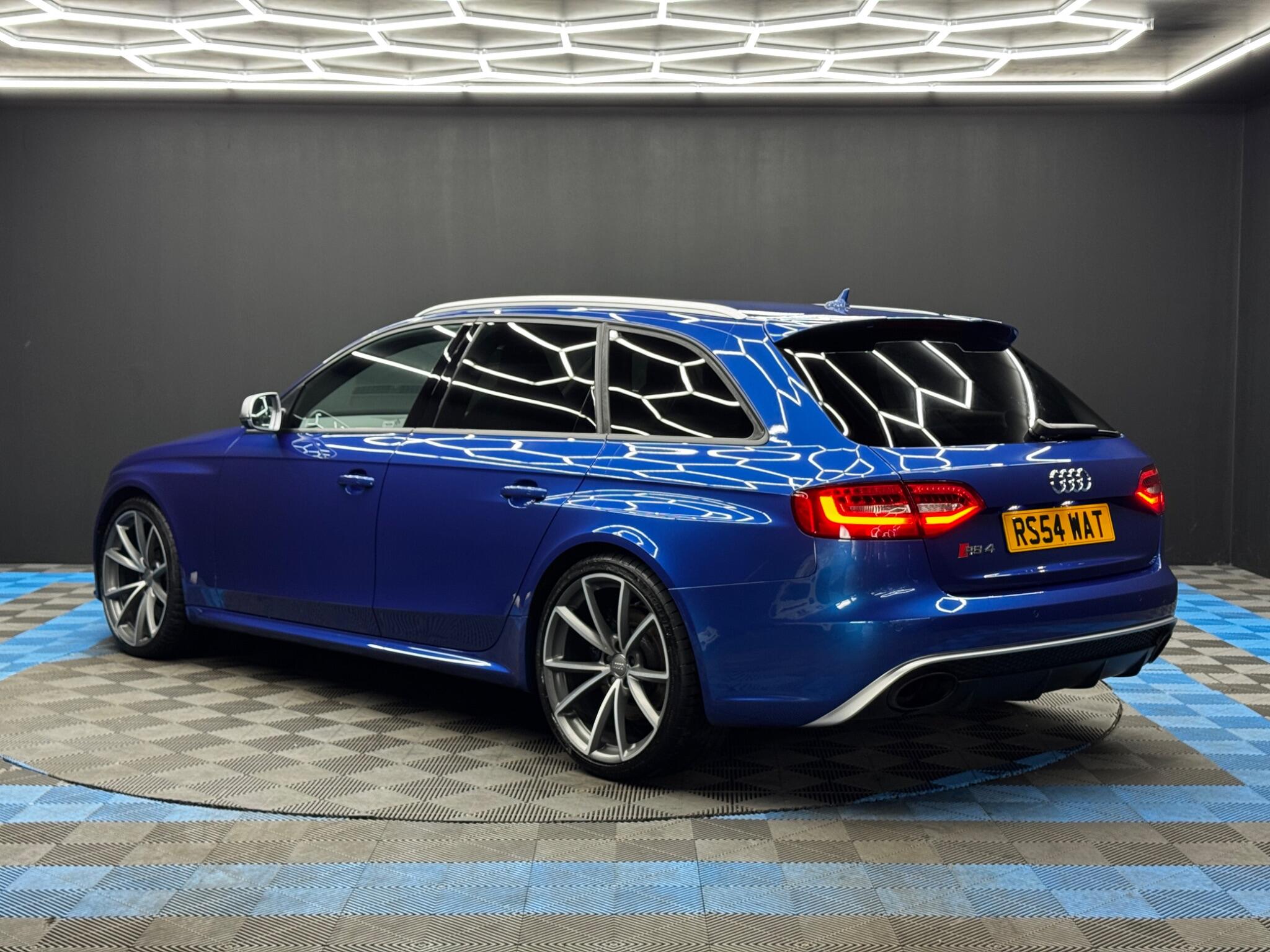 Audi RS4 Avant 4.2 FSI V8 S Tronic quattro Euro 5 5dr 5dr Automatic 2026