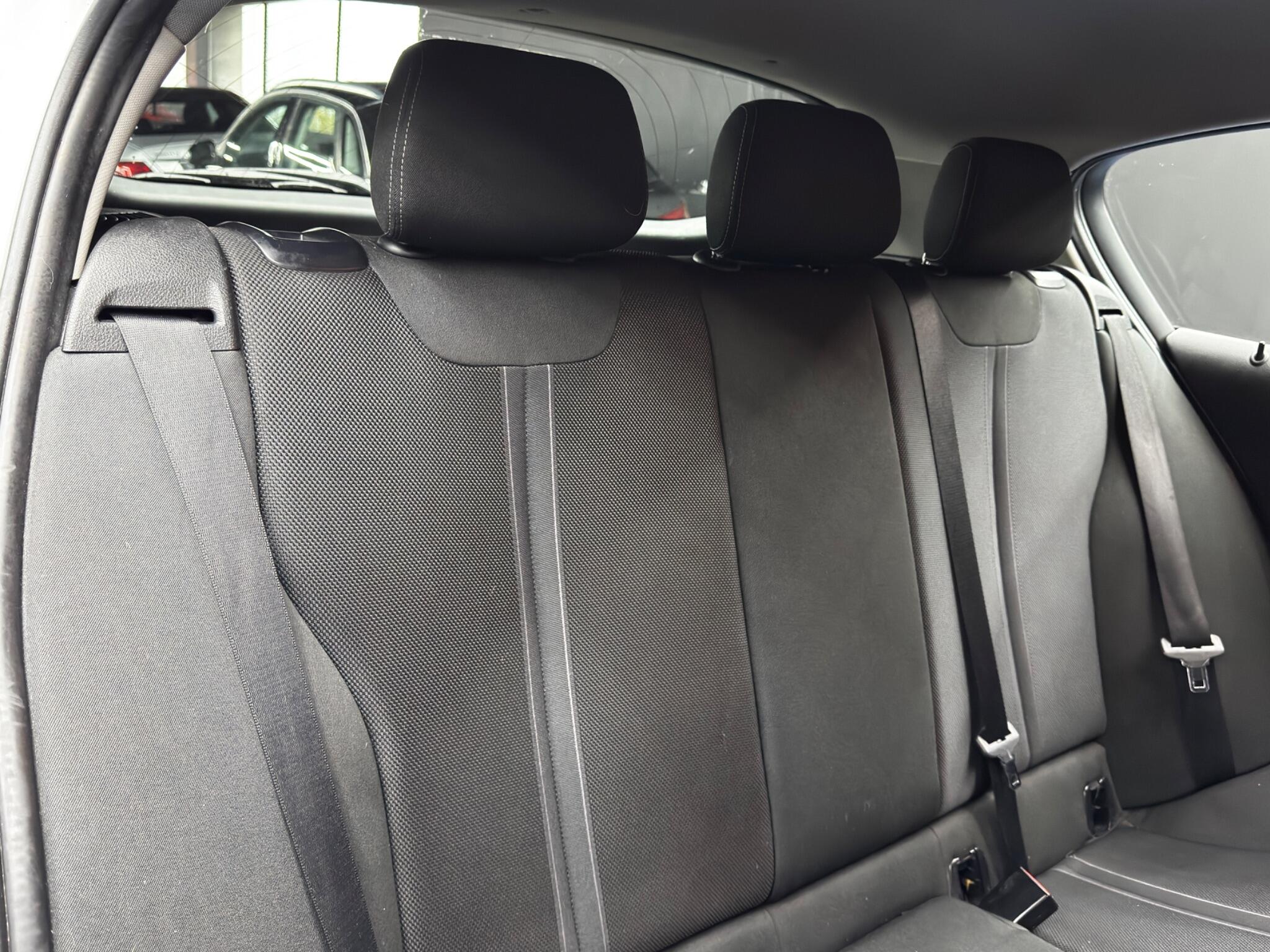 BMW 1 Series 1.6 118i Sport Auto Euro 6 (s/s) 5dr 5dr Automatic 2025