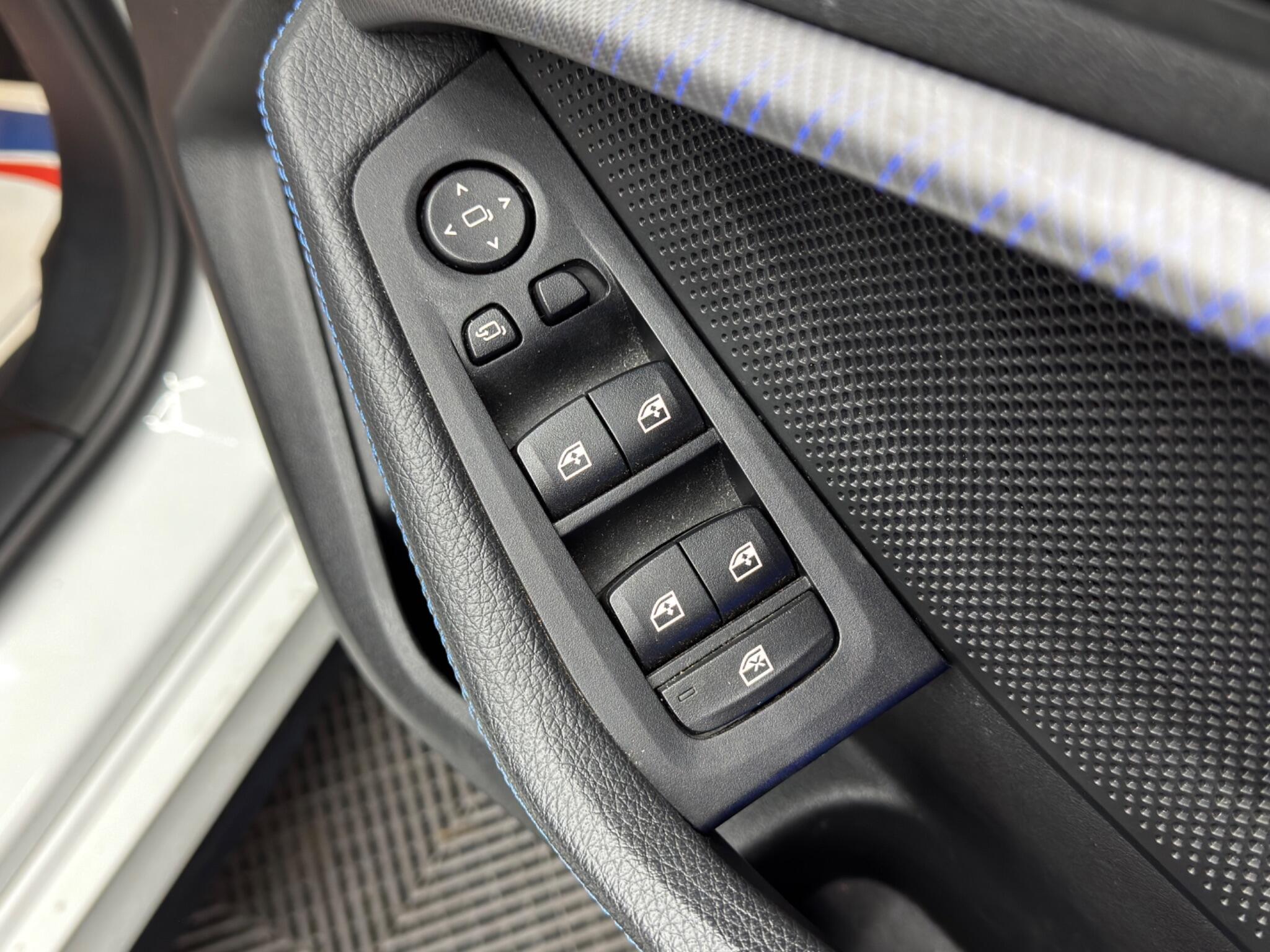 BMW 1 Series 2.0 M135i Auto xDrive Euro 6 (s/s) 5dr 5dr Automatic 2026