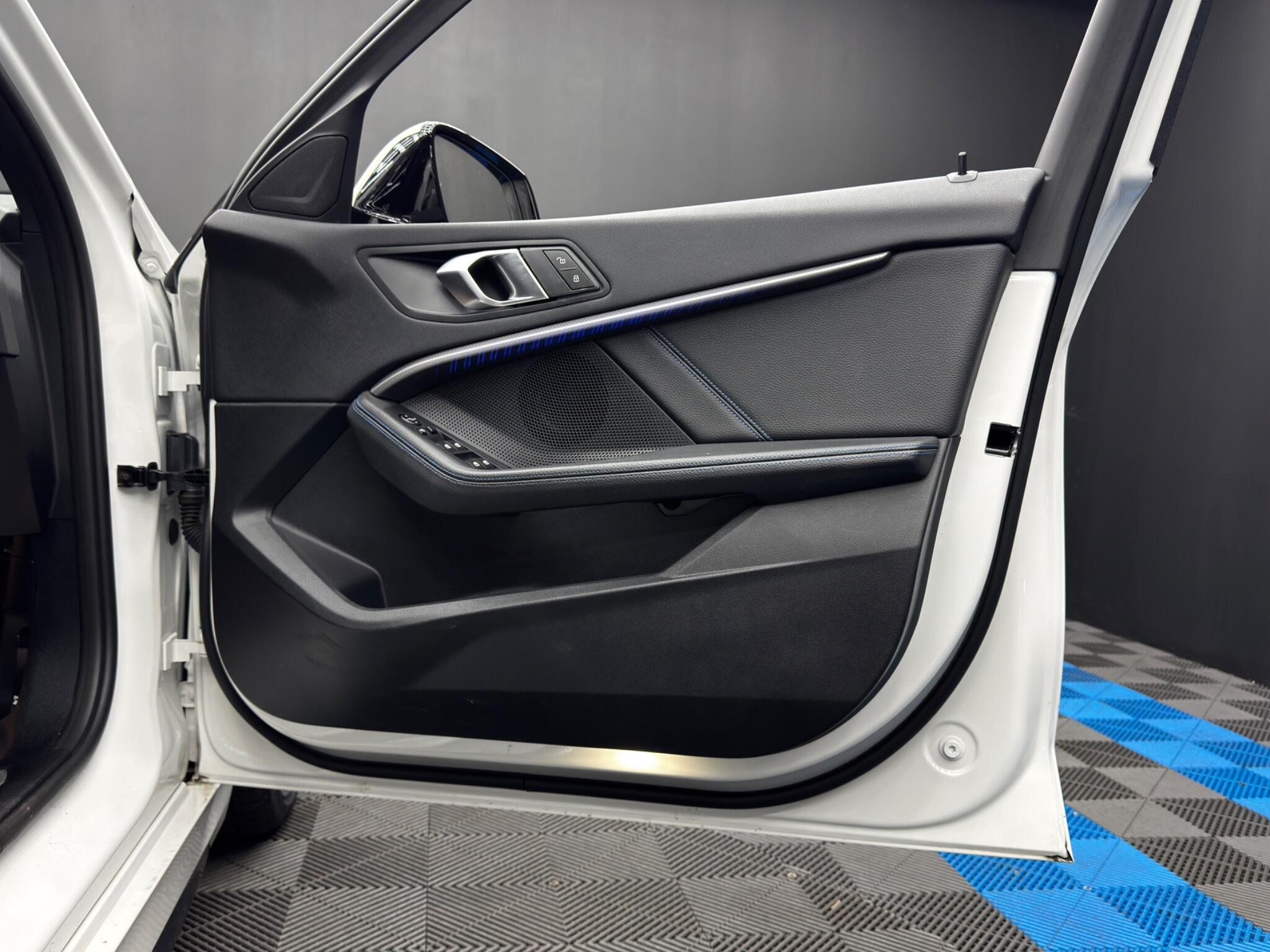 BMW 1 Series 2.0 M135i Auto xDrive Euro 6 (s/s) 5dr 5dr Automatic 2026