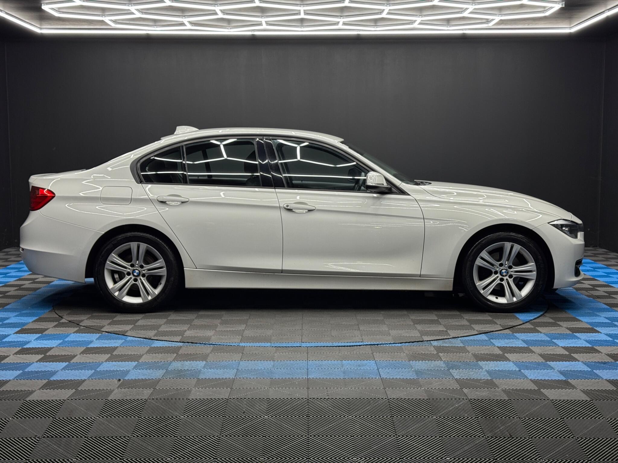 BMW 3 Series 2.0 318d BluePerformance Sport Euro 6 (s/s) 4dr 4dr Manual 2026