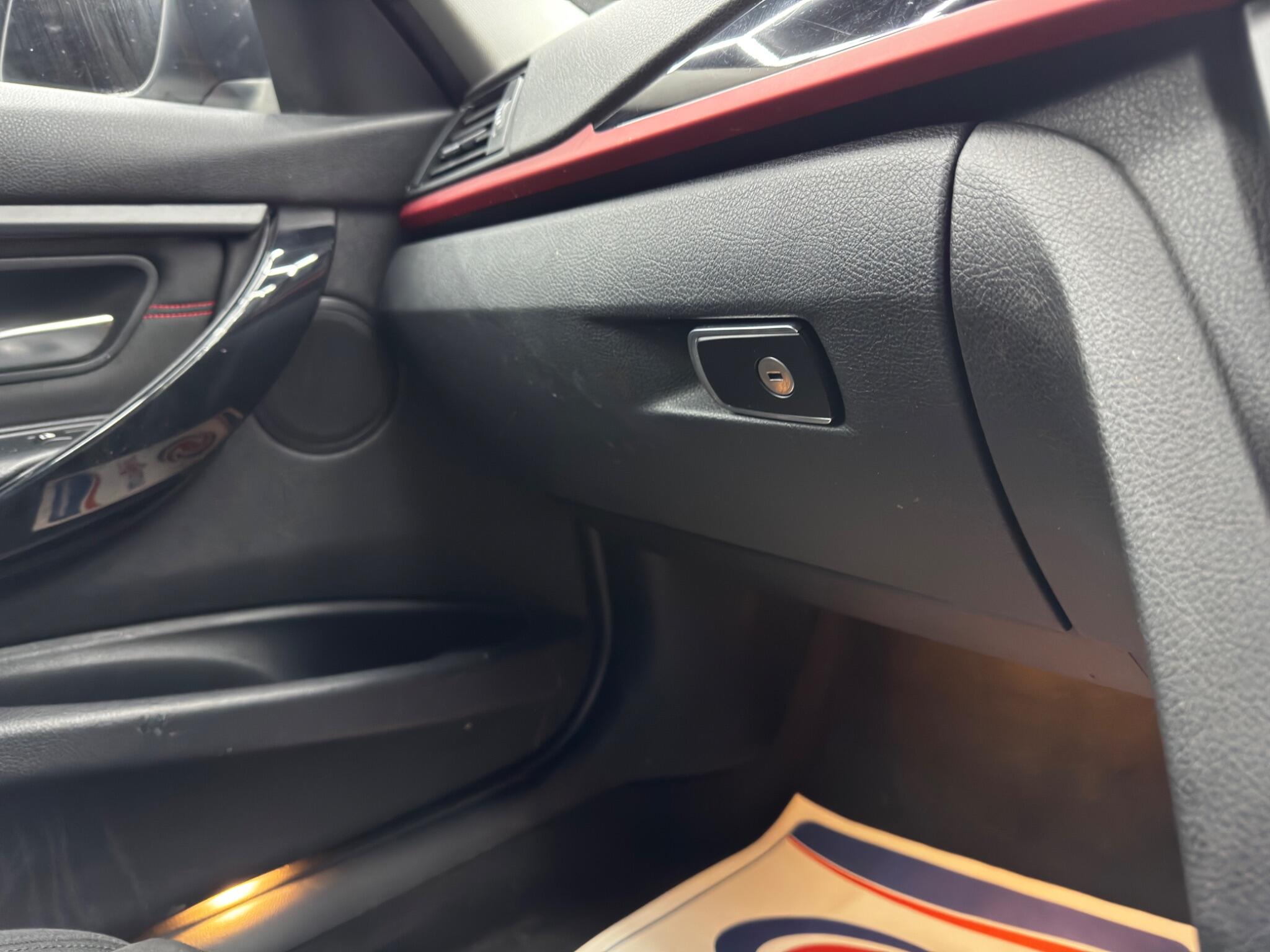 BMW 3 Series 2.0 318d BluePerformance Sport Euro 6 (s/s) 4dr 4dr Manual 2026