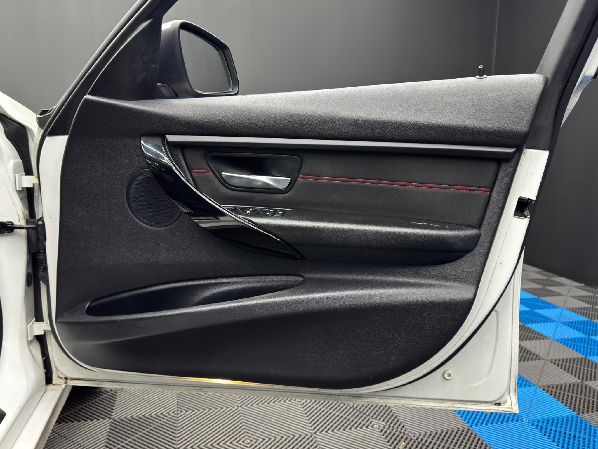 BMW 3 Series 2.0 318d BluePerformance Sport Euro 6 (s/s) 4dr 4dr Manual 2026