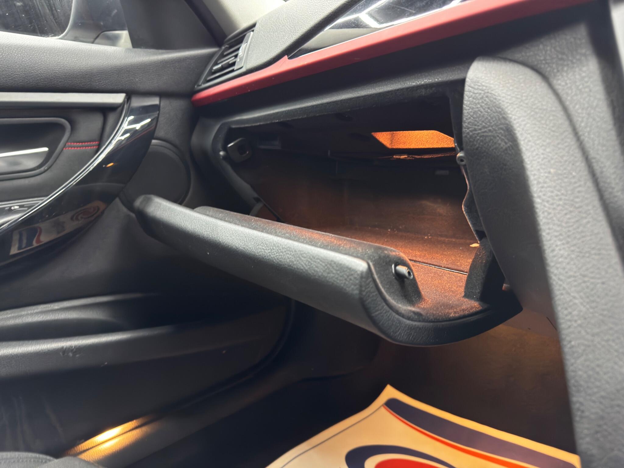 BMW 3 Series 2.0 318d BluePerformance Sport Euro 6 (s/s) 4dr 4dr Manual 2026