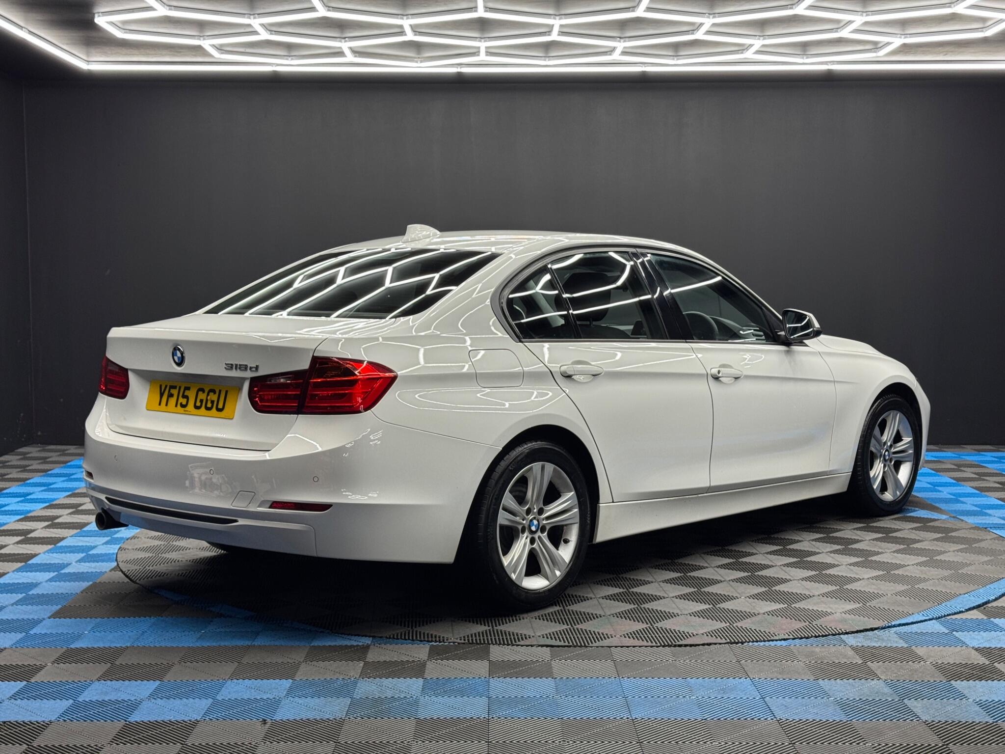 BMW 3 Series 2.0 318d BluePerformance Sport Euro 6 (s/s) 4dr 4dr Manual 2026