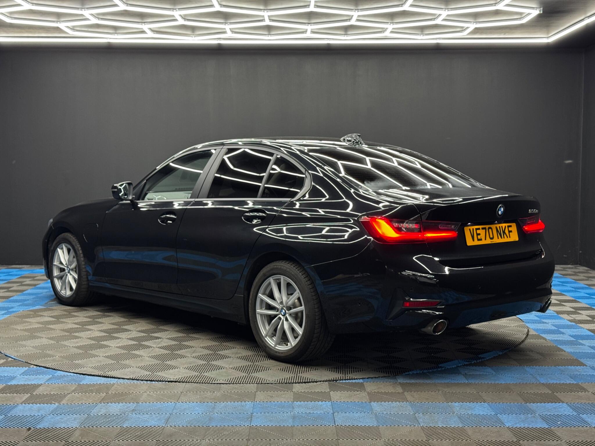 BMW 3 Series 2.0 330e 12kWh SE Pro Auto Euro 6 (s/s) 4dr 4dr Automatic 2026