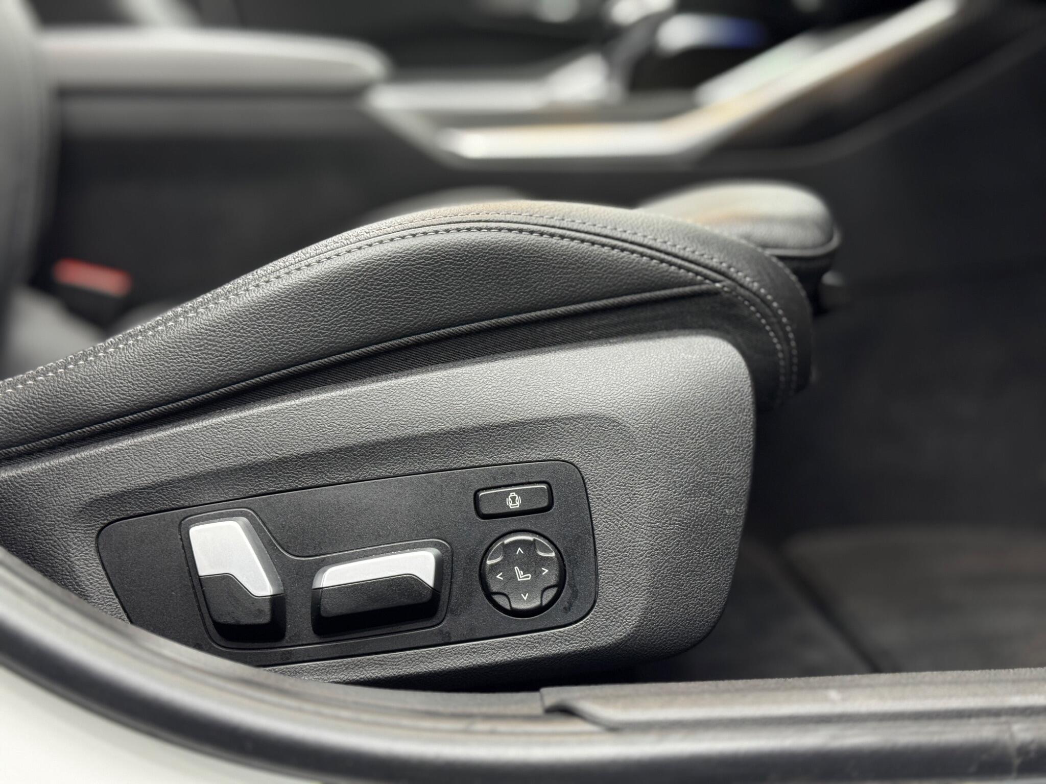 BMW 3 Series 3.0 330d M Sport Touring Auto xDrive Euro 6 (s/s) 5dr 5dr Automatic 2025