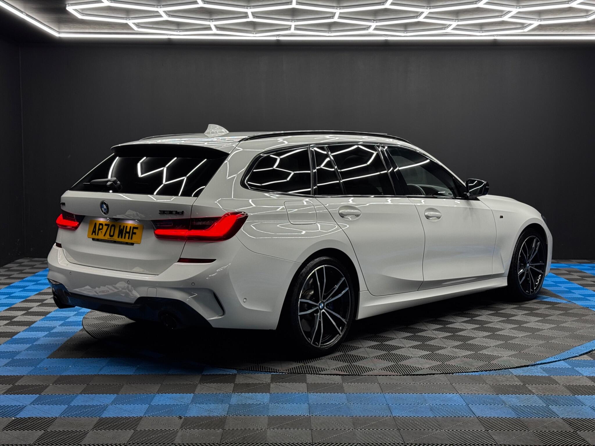 BMW 3 Series 3.0 330d M Sport Touring Auto xDrive Euro 6 (s/s) 5dr 5dr Automatic 2025