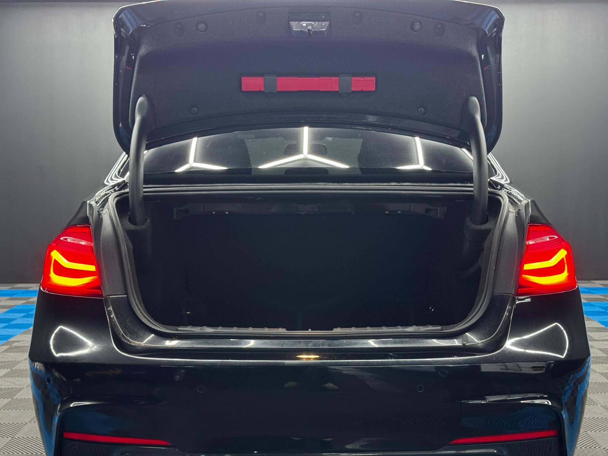 BMW 3 Series 3.0 335d M Sport Auto xDrive Euro 6 (s/s) 4dr 4dr Automatic 2025