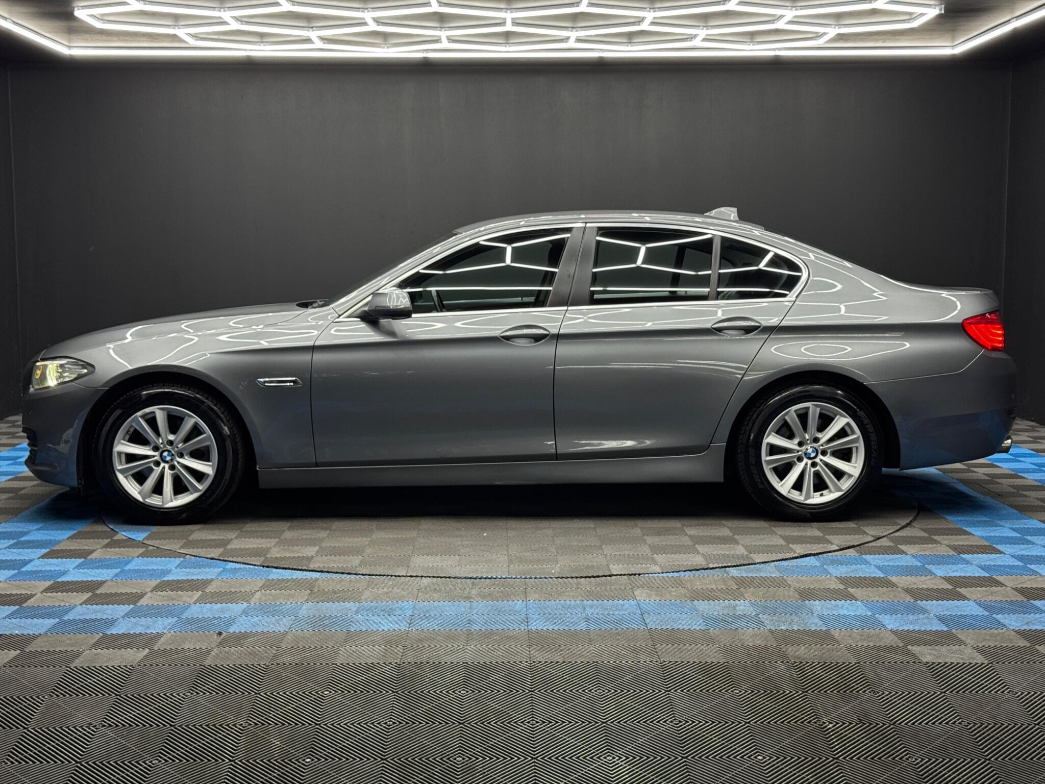 BMW 5 Series 2.0 518d SE Auto Euro 6 (s/s) 4dr 4dr Automatic 2026