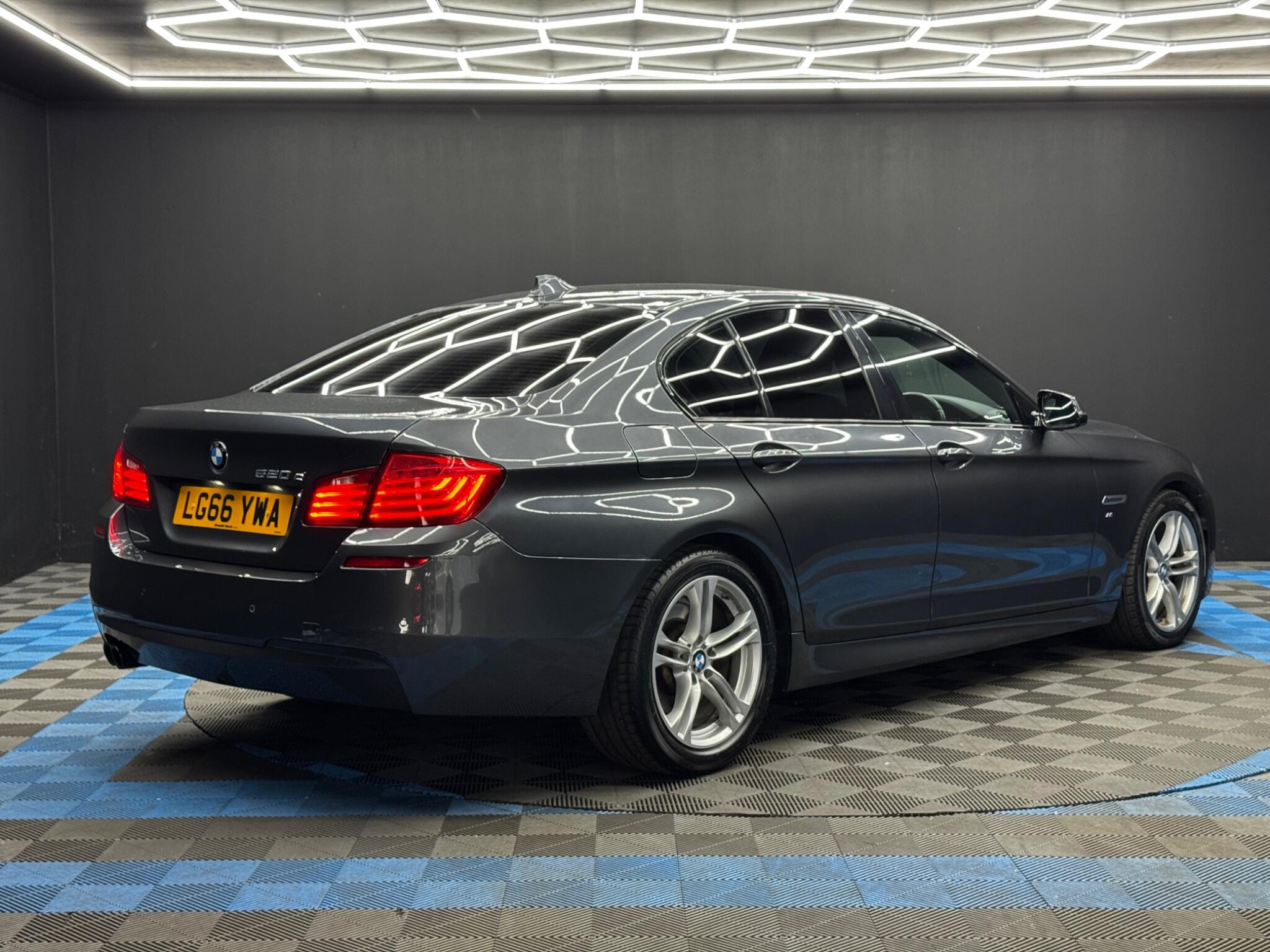 BMW 5 Series 2.0 520d M Sport Auto Euro 6 (s/s) 4dr 4dr Automatic 2026