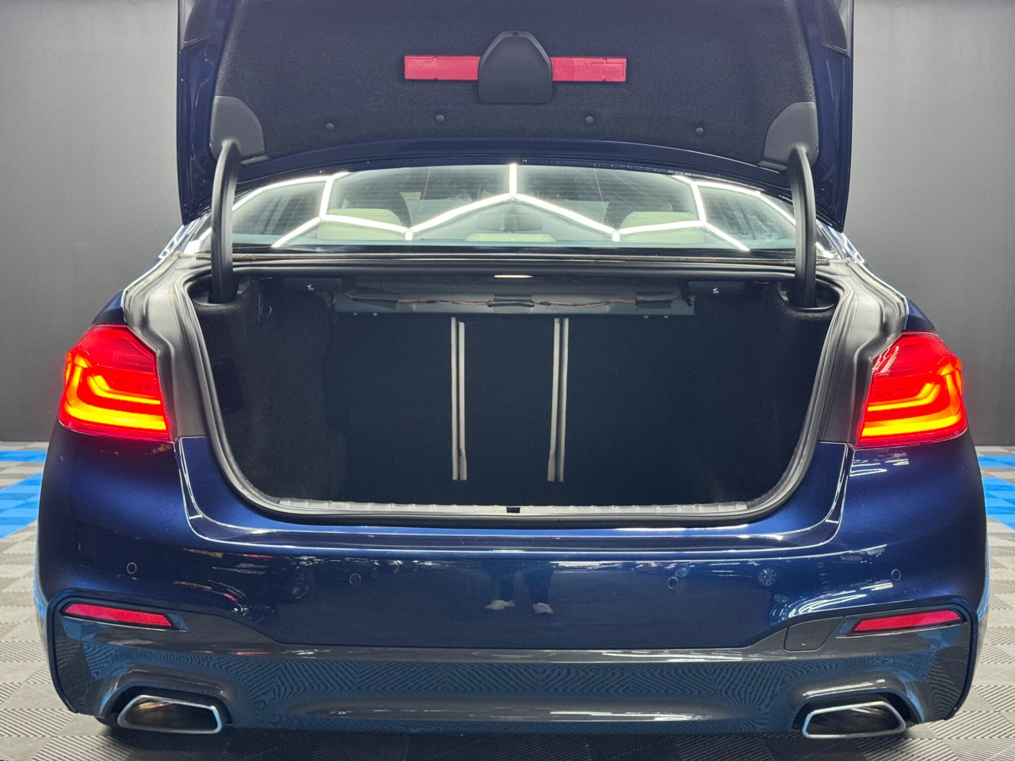 BMW 5 Series 2.0 520d M Sport Auto Euro 6 (s/s) 4dr 4dr Automatic 2025