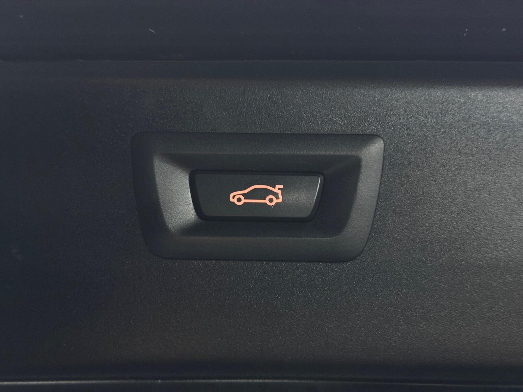 BMW 5 Series 2.0 520d M Sport Touring Auto Euro 6 (s/s) 5dr 5dr Automatic 2025