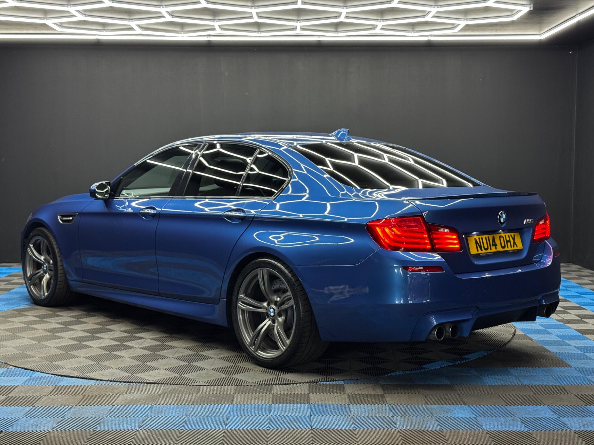 BMW M5 4.4 V8 DCT Euro 5 (s/s) 4dr 4dr Automatic 2026