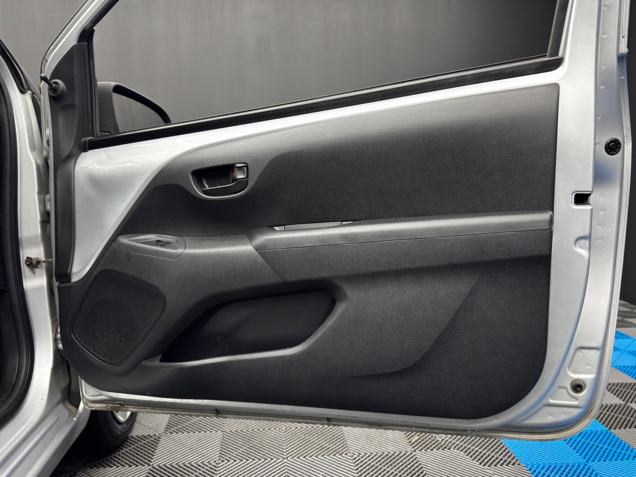 Citroen C1 1.0 VTi Feel Euro 5 3dr (Euro 5) 3dr Manual 2025