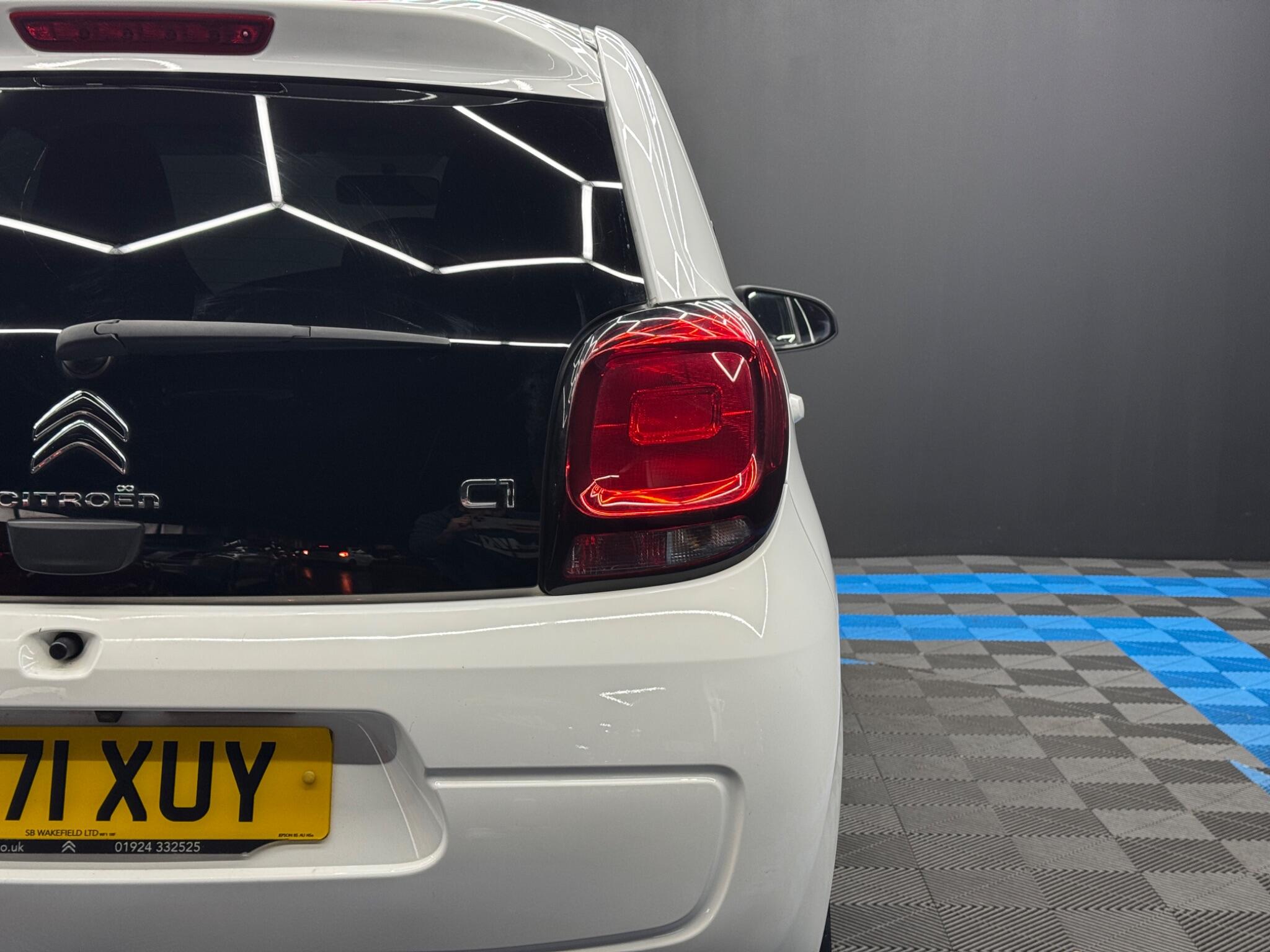 Citroen C1 1.0 VTi Shine Euro 6 (s/s) 5dr 5dr Manual 2026