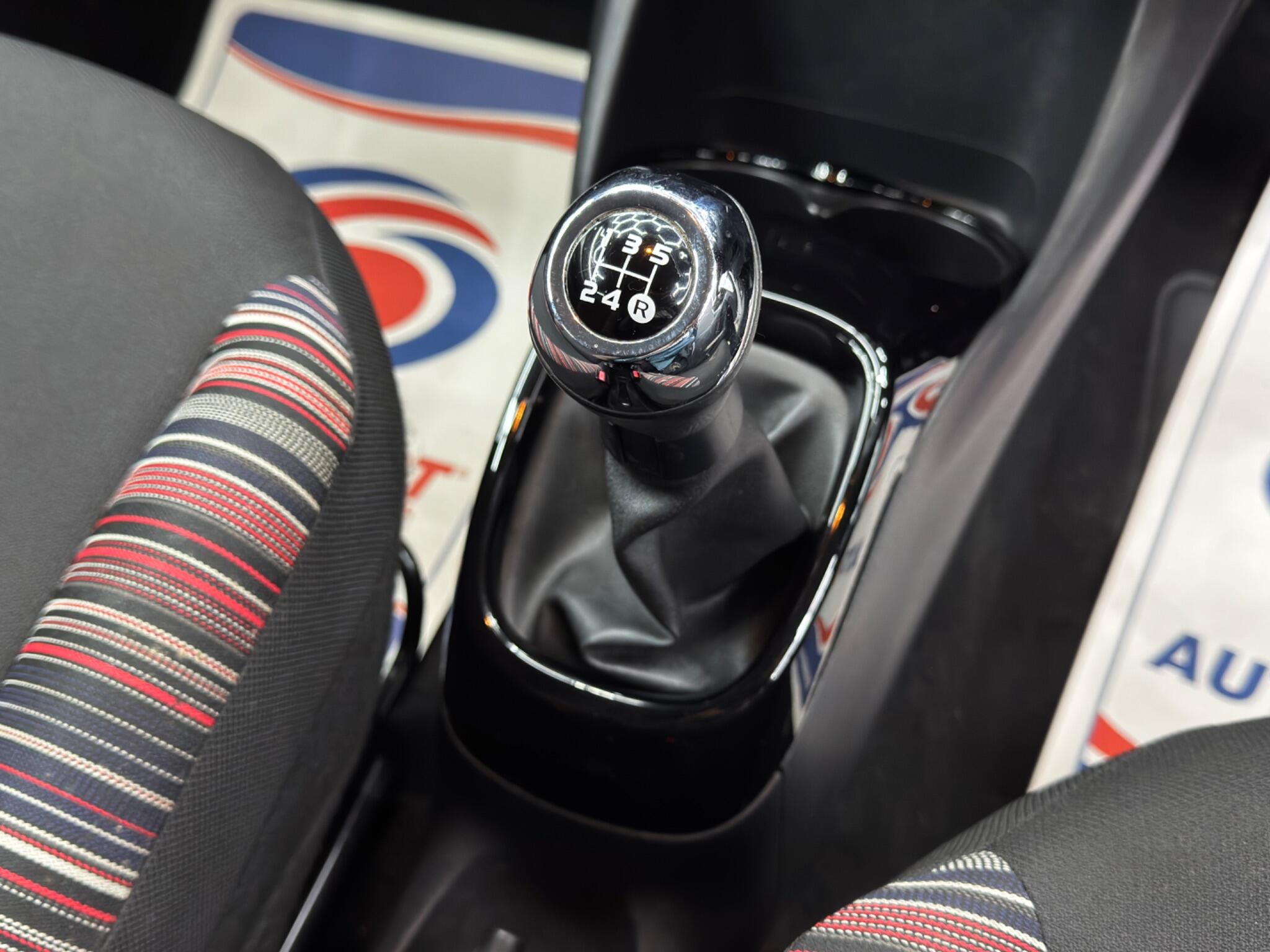 Citroen C1 1.0 VTi Shine Euro 6 (s/s) 5dr 5dr Manual 2026