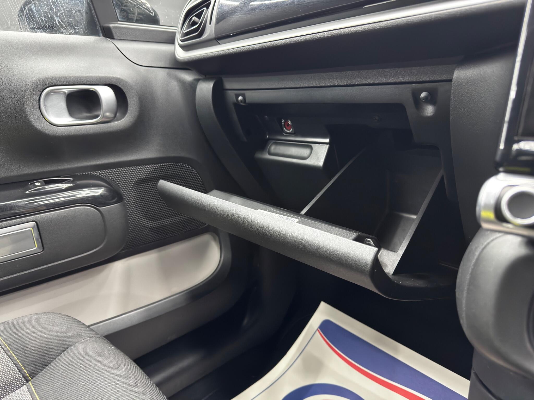 Citroen C3 1.2 PureTech Flair Euro 6 5dr 5dr Manual 2025