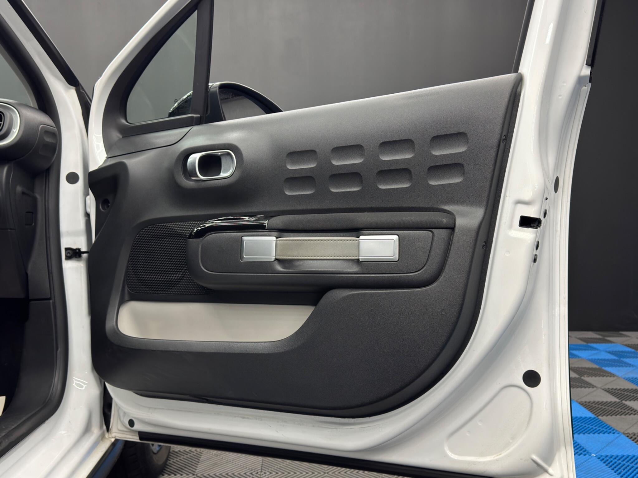 Citroen C3 1.2 PureTech Flair Euro 6 (s/s) 5dr 5dr Manual 2025