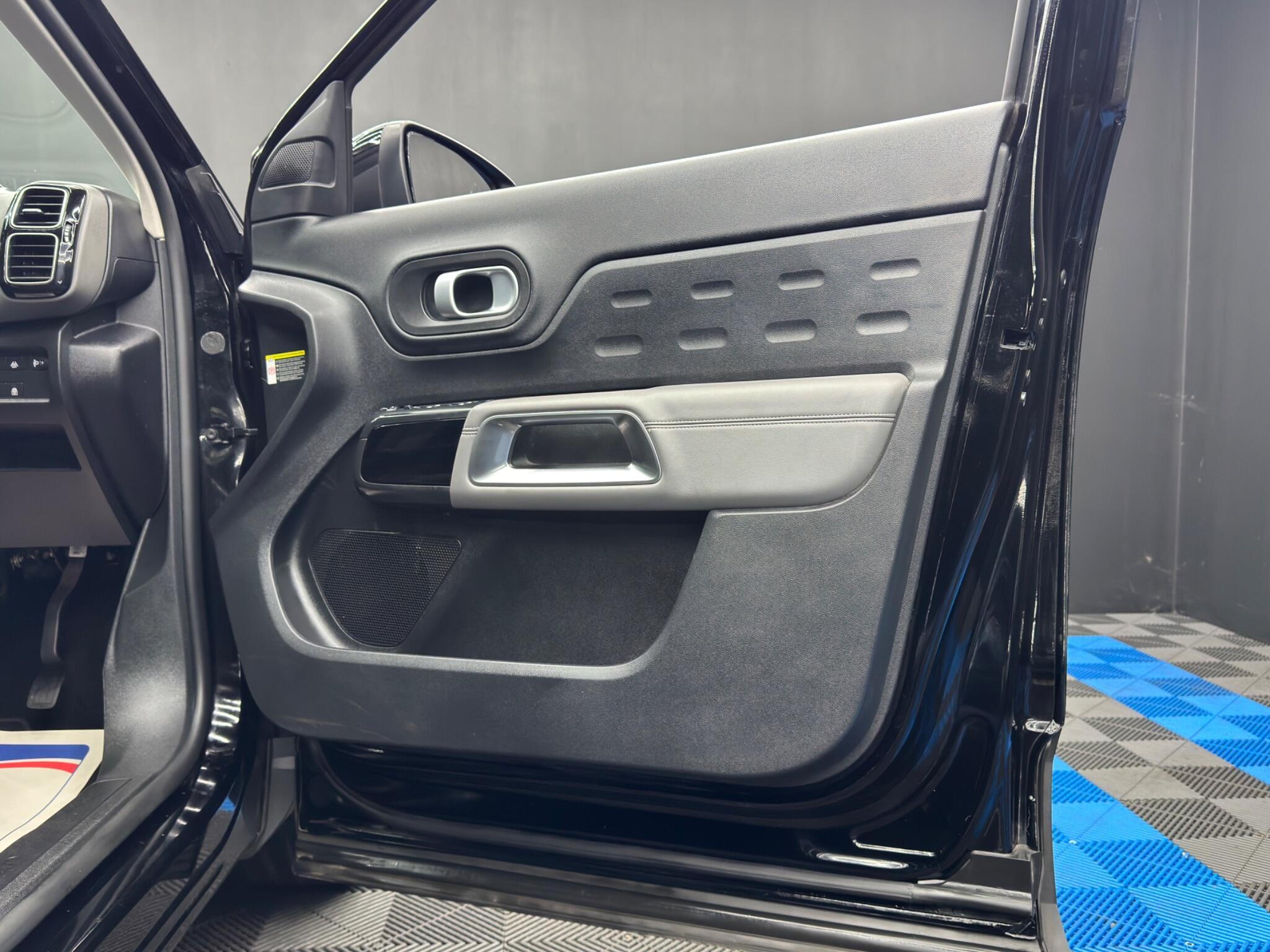 Citroen C5 Aircross 1.2 PureTech Shine Euro 6 (s/s) 5dr 5dr Manual 2025