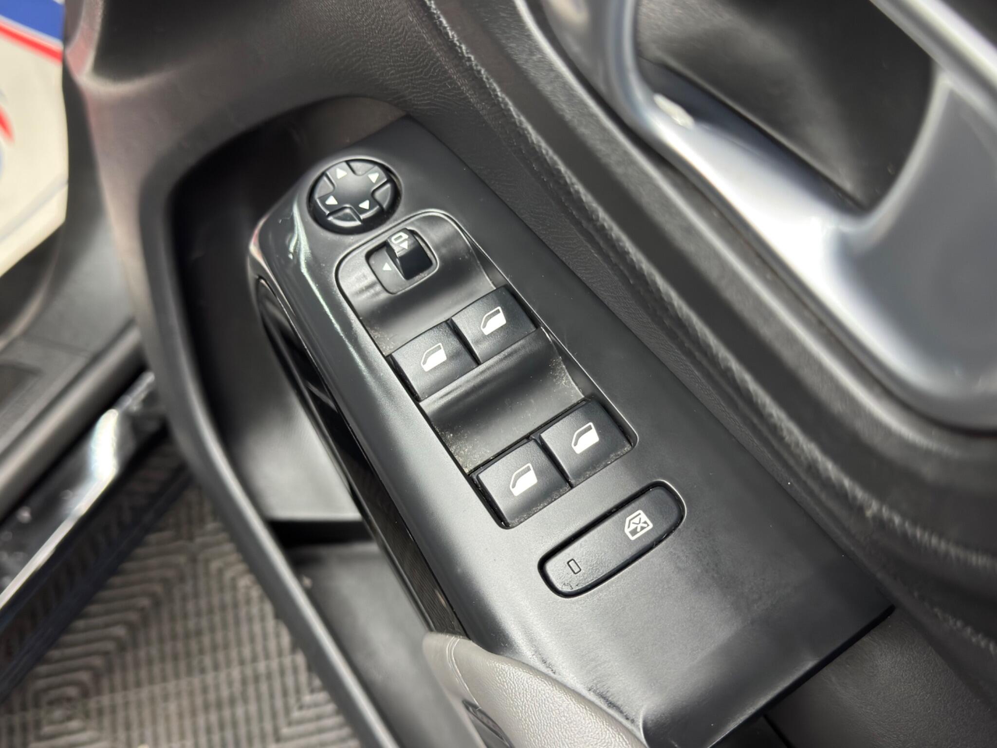 Citroen C5 Aircross 1.2 PureTech Shine Euro 6 (s/s) 5dr 5dr Manual 2025