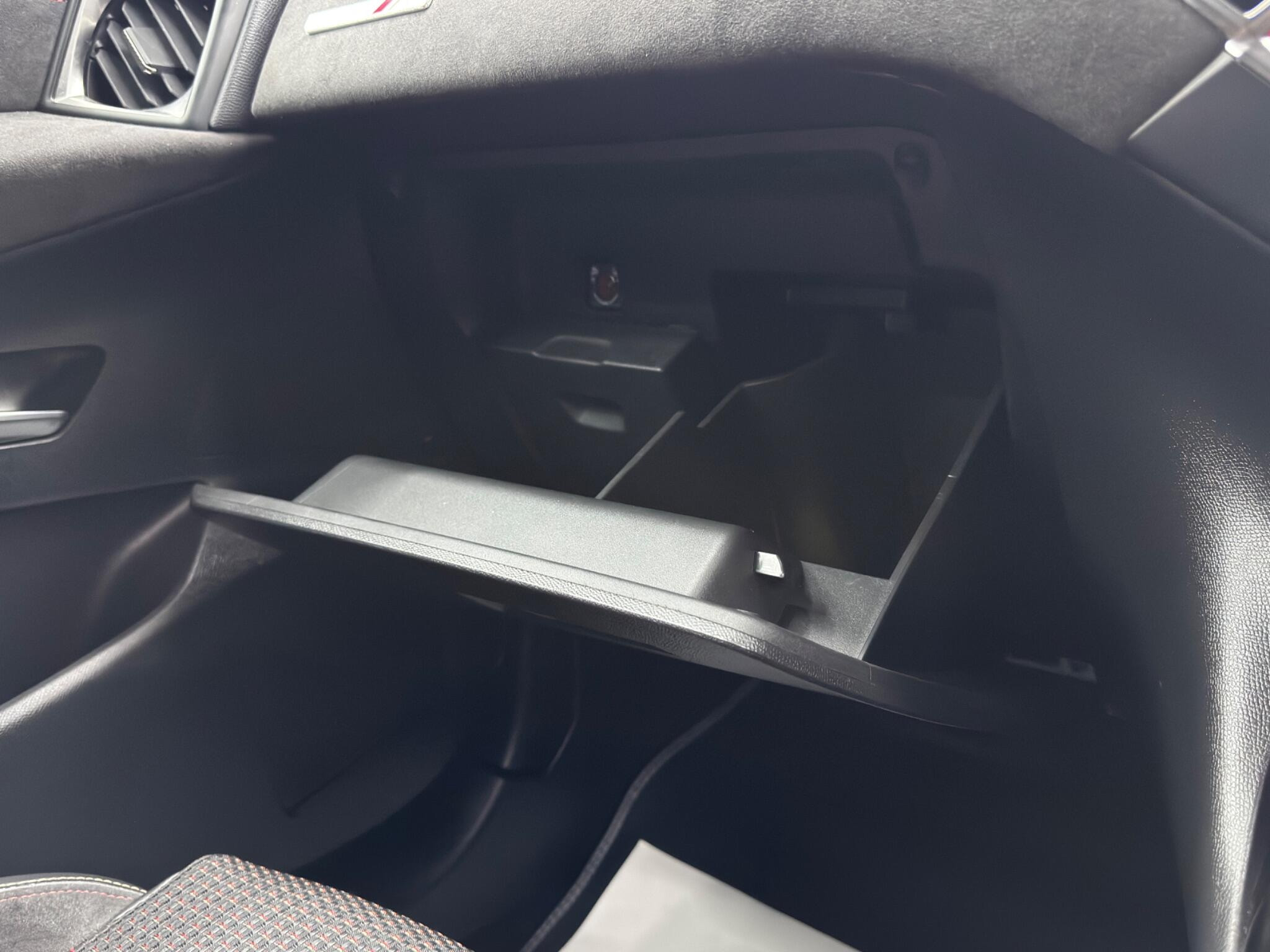 DS Automobiles Ds 3 crossback 1.2 PureTech Performance Line Crossback EAT8 Euro 6 (s/s) 5dr 5dr Automatic 2026