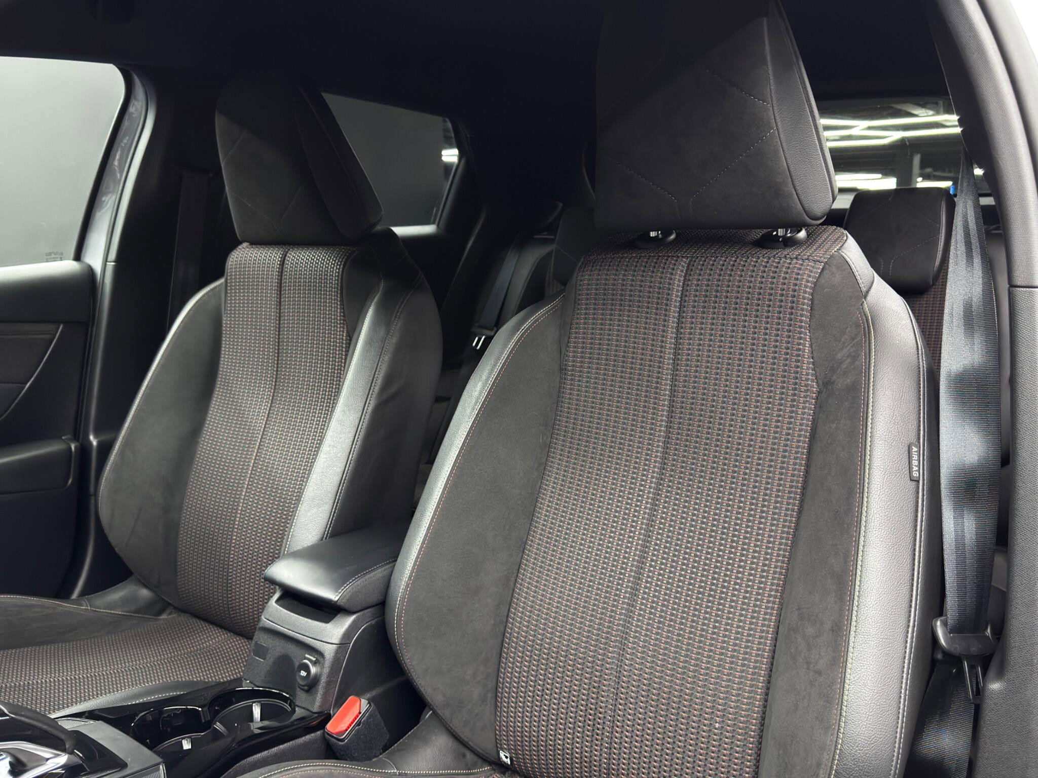 DS Automobiles Ds 3 crossback 1.2 PureTech Performance Line Crossback EAT8 Euro 6 (s/s) 5dr 5dr Automatic 2026