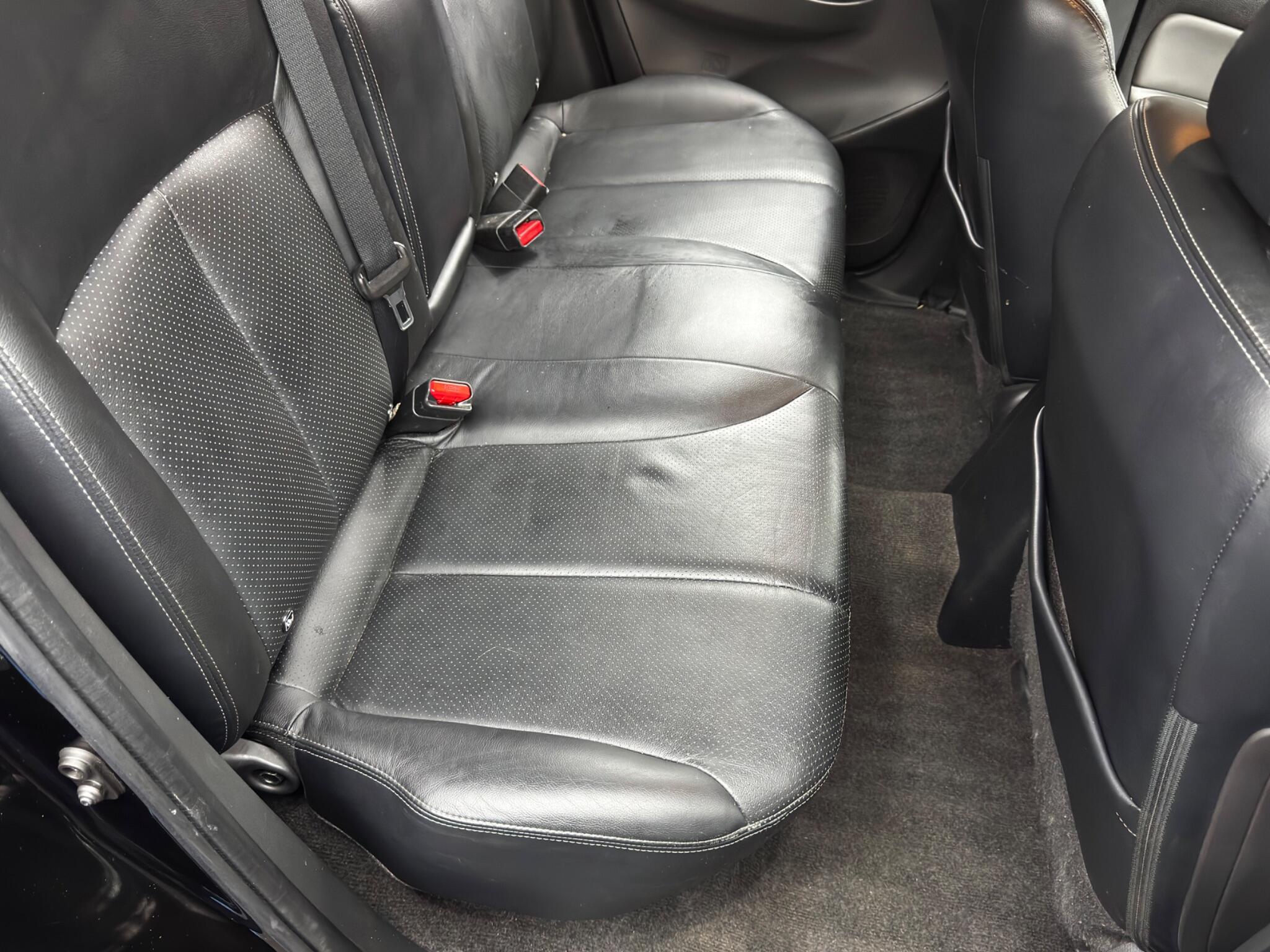 Fiat Fullback 2.4D Cross Auto 4WD Euro 6 4dr 4dr Automatic 2025