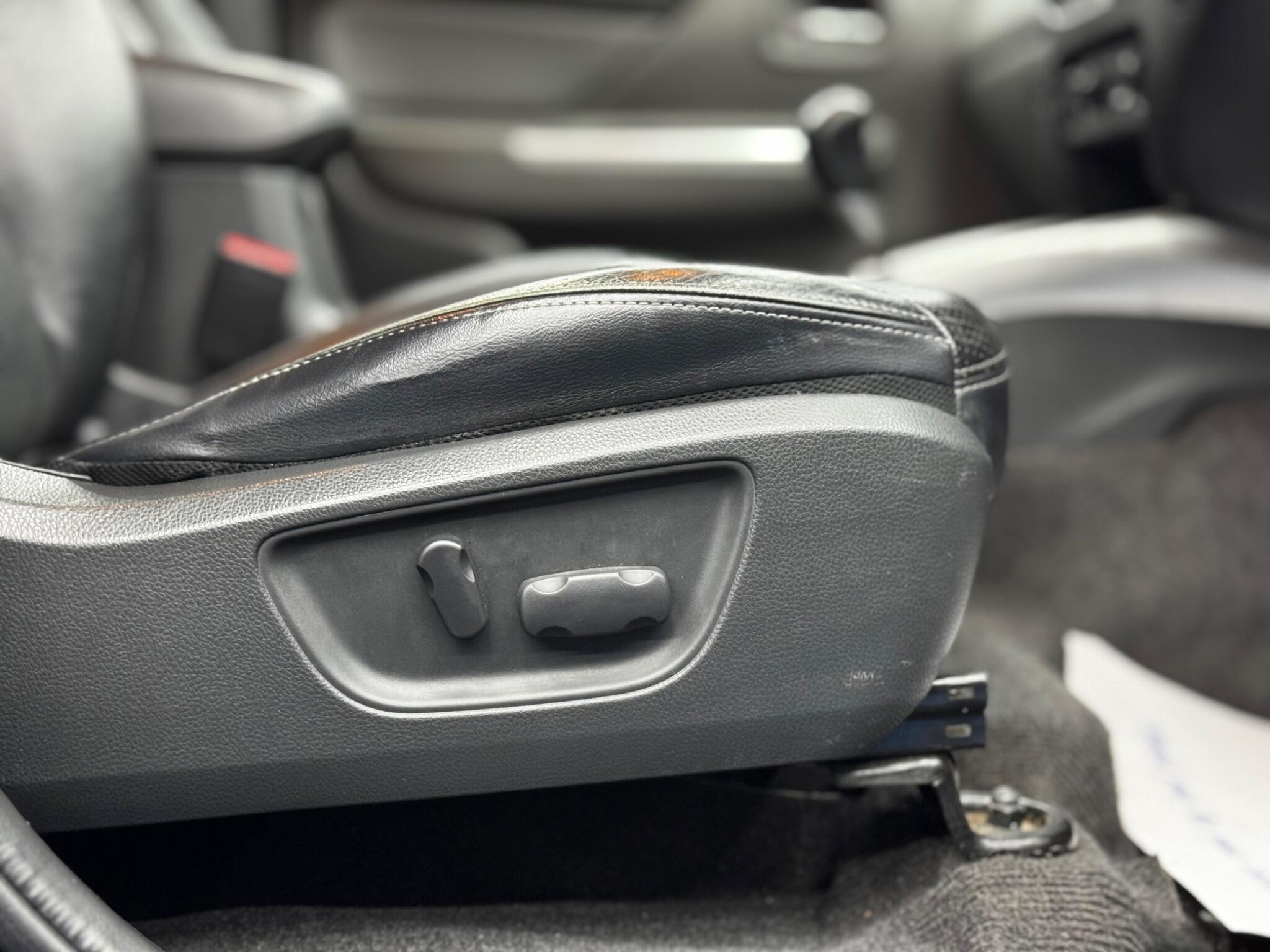 Fiat Fullback 2.4D Cross Auto 4WD Euro 6 4dr 4dr Automatic 2025