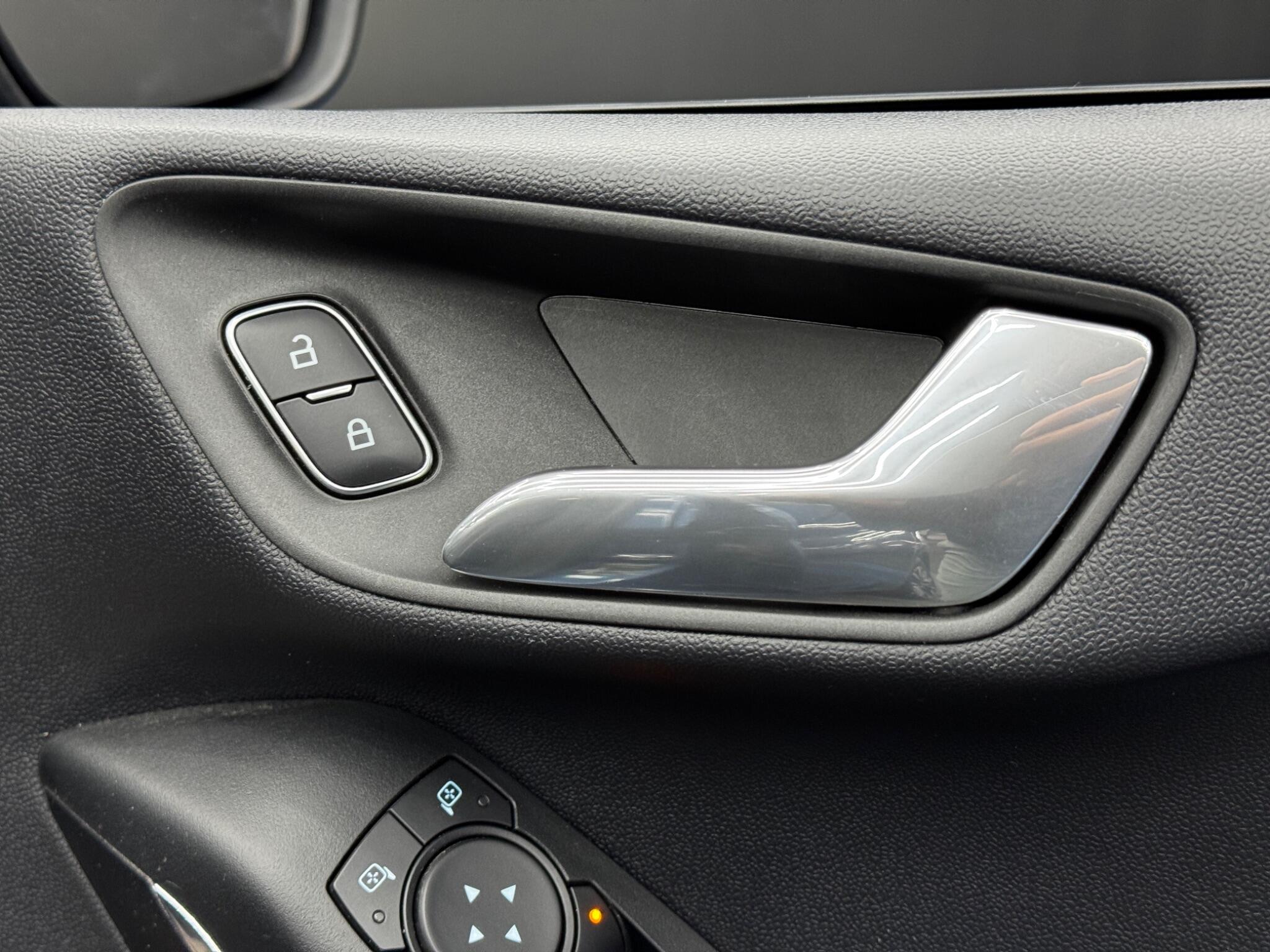 Ford Fiesta 1.0T EcoBoost MHEV Titanium Vignale DCT Euro 6 (s/s) 5dr 5dr Automatic 2026