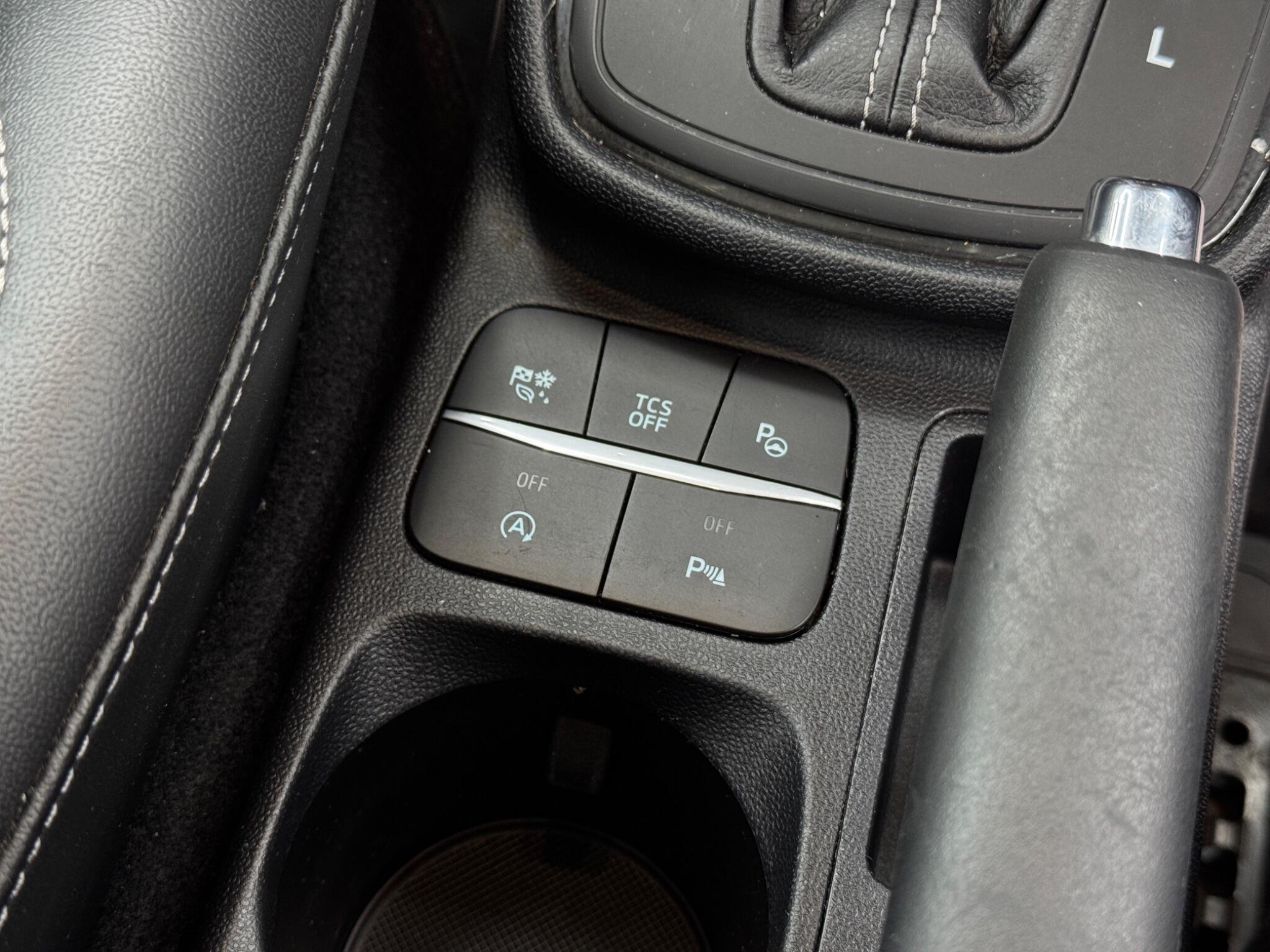 Ford Fiesta 1.0T EcoBoost MHEV Titanium Vignale DCT Euro 6 (s/s) 5dr 5dr Automatic 2026